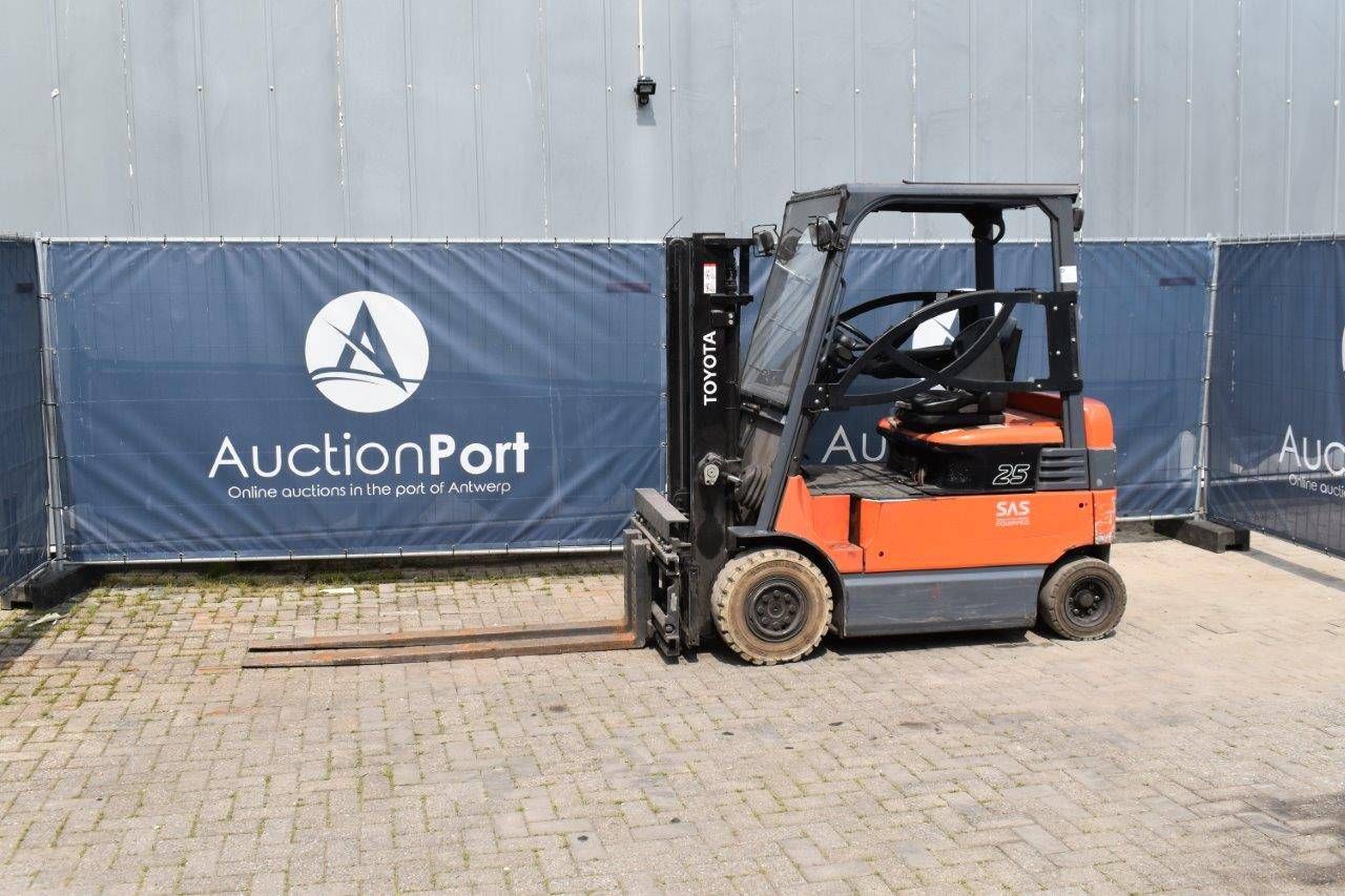 Gabelstapler Toyota 7FBMF25 Elektro 2500kg