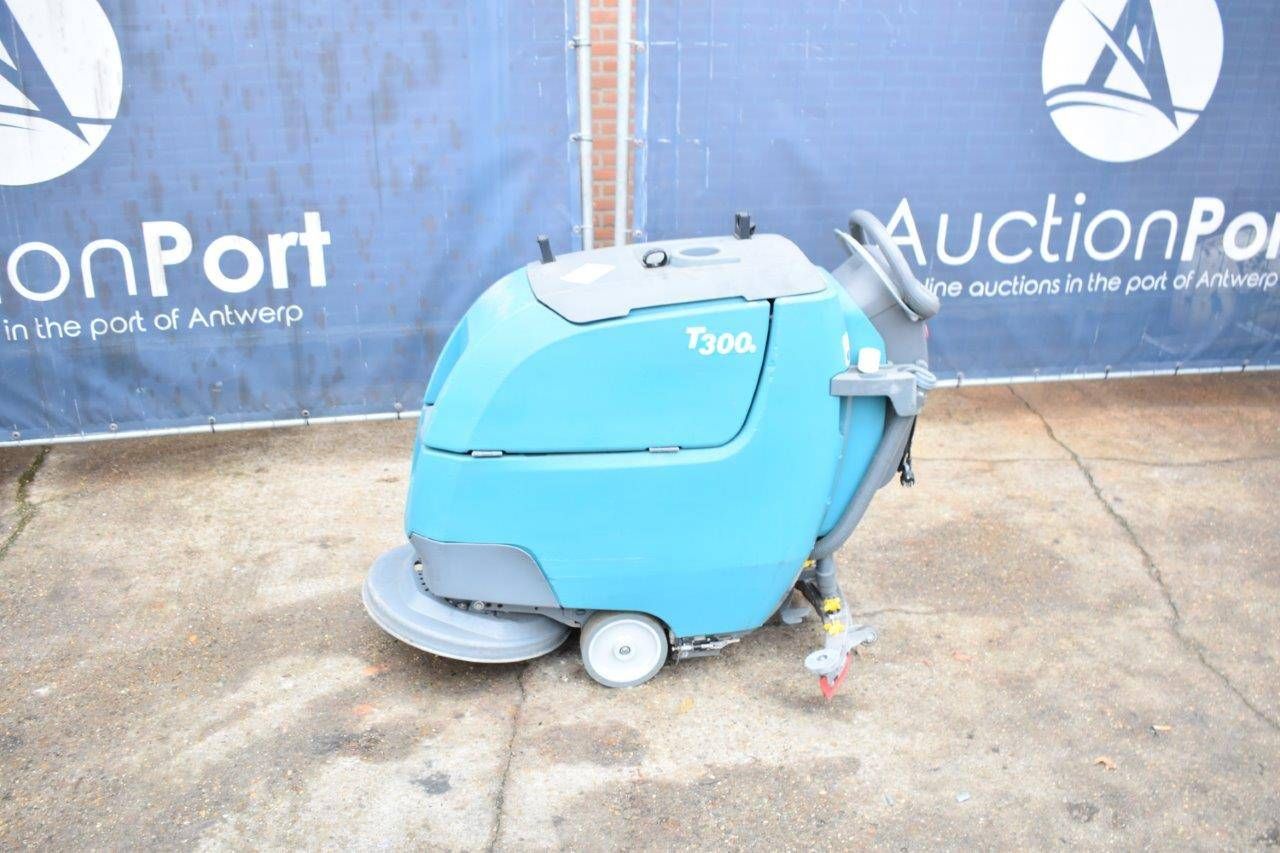 Sweeper Tennant T300e Electric