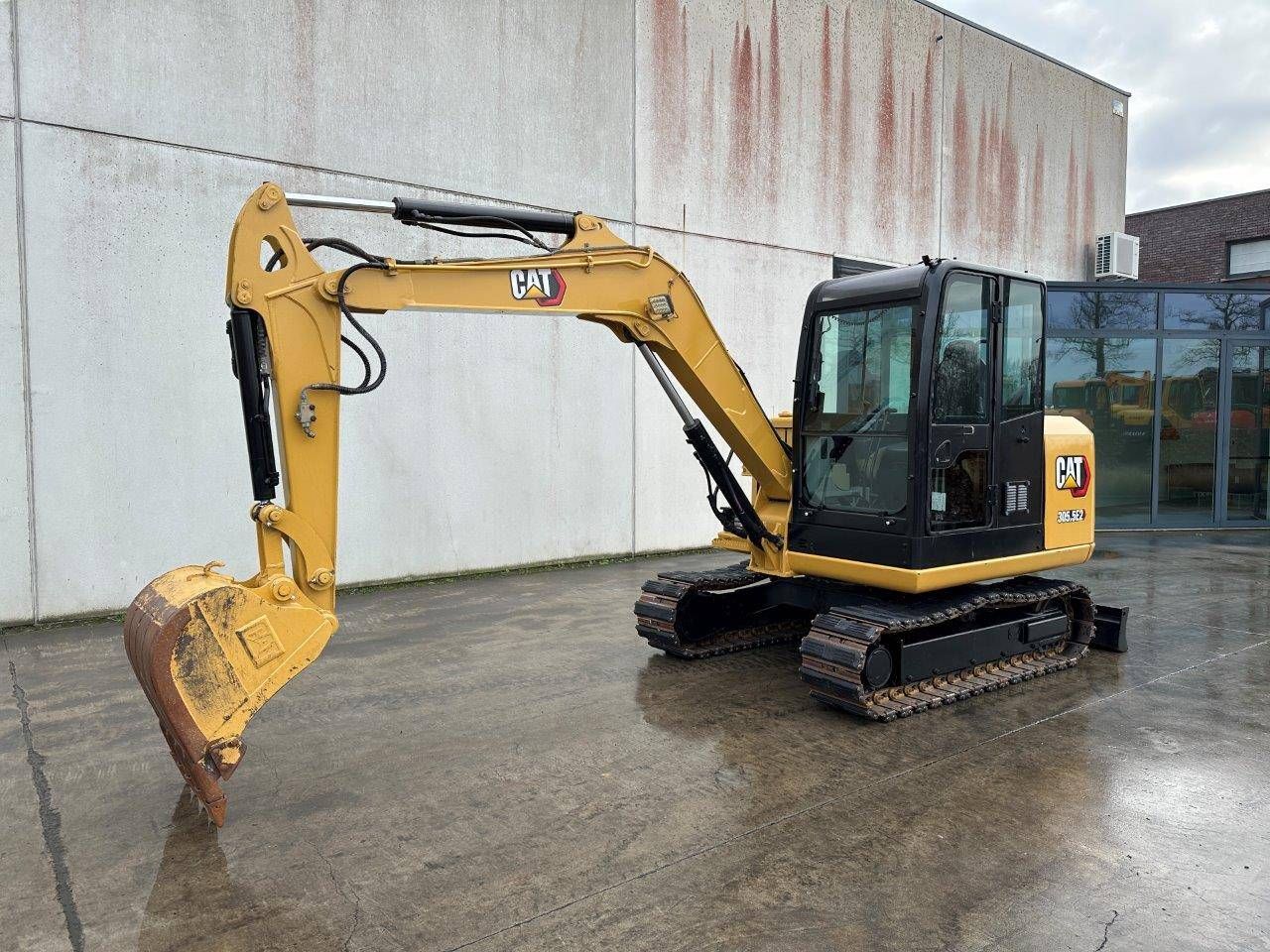 Crawler excavator Caterpillar 305.5E Diesel 2014