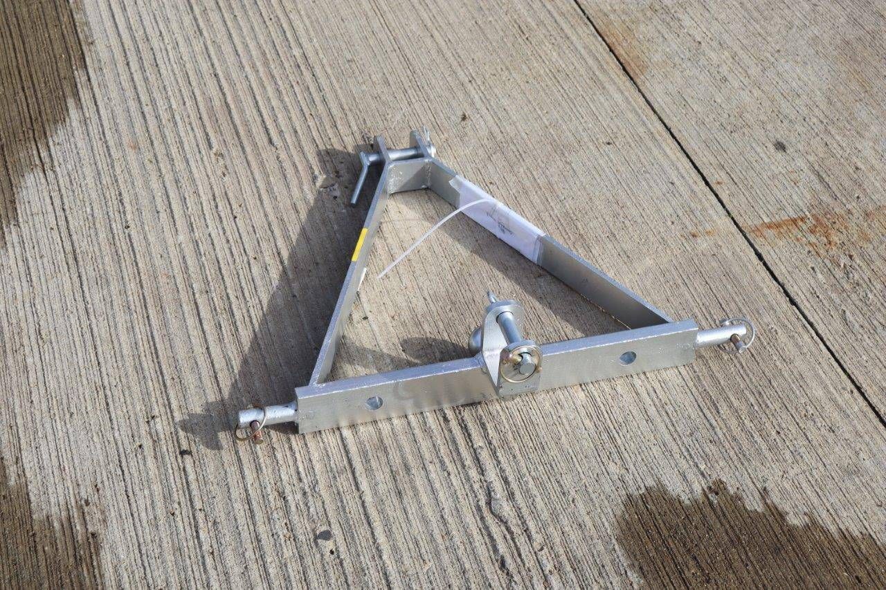 Three-point hitch New
