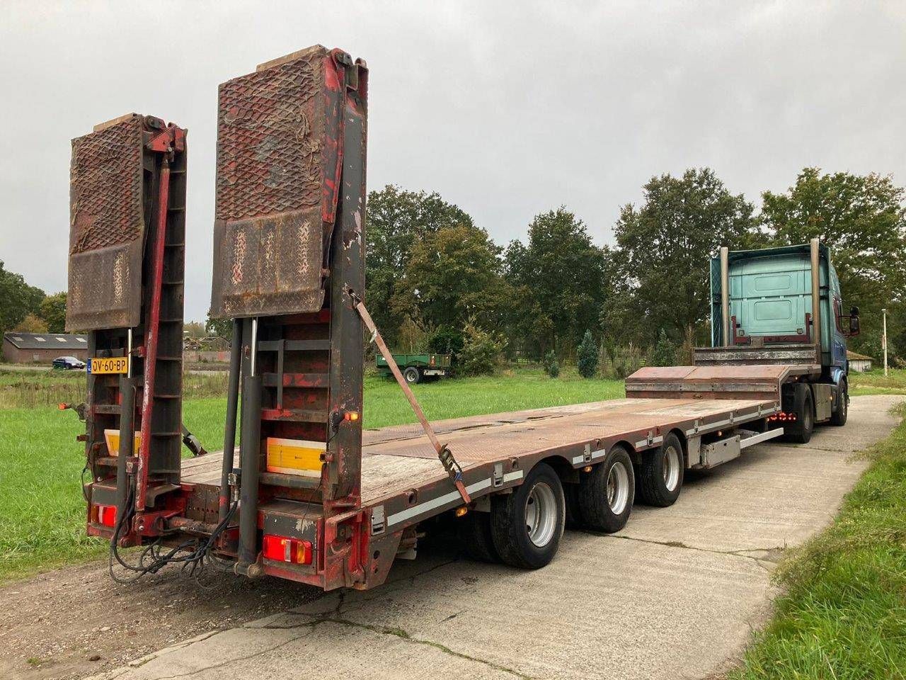 Semi-low loader Nooteboom OP3C 2009