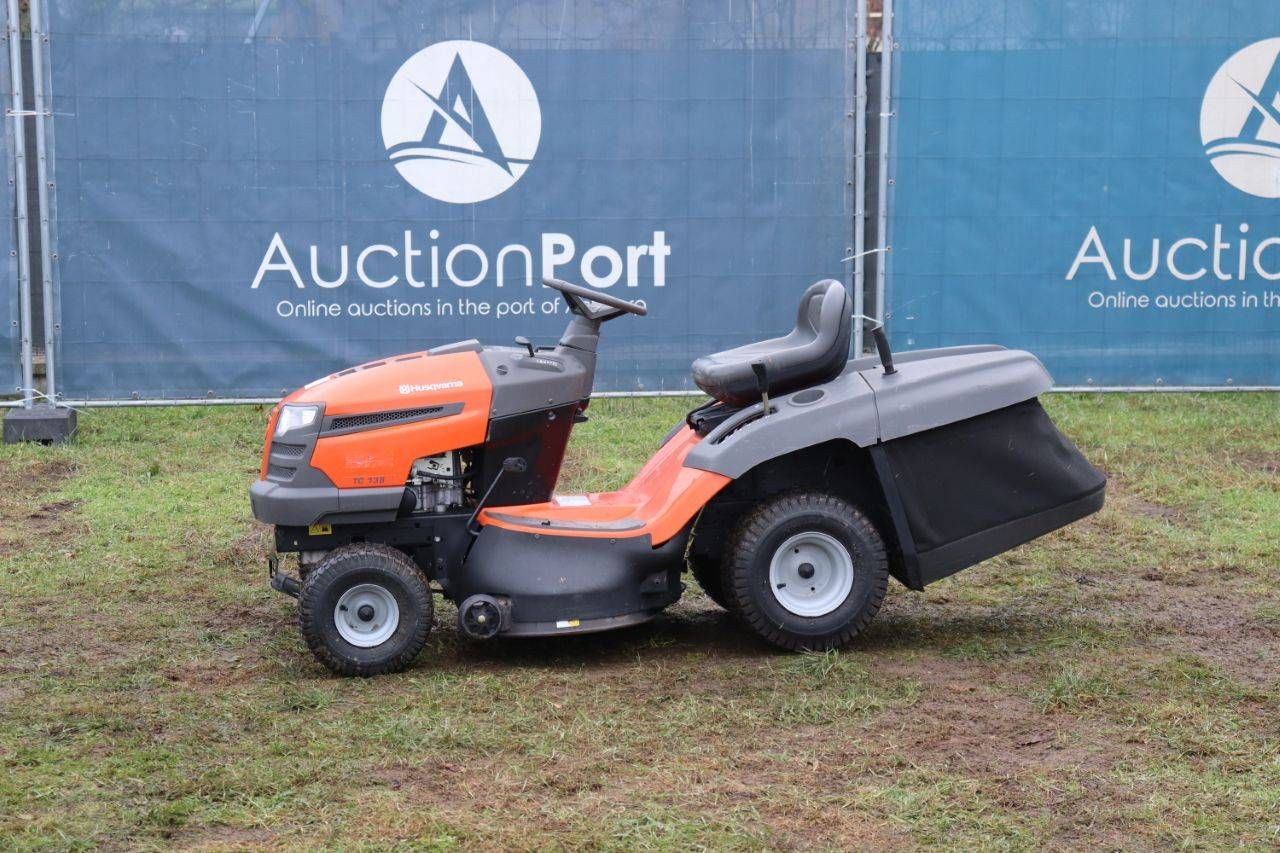 Husqvarna TC 138 Petrol Ride-on Mower 2014
