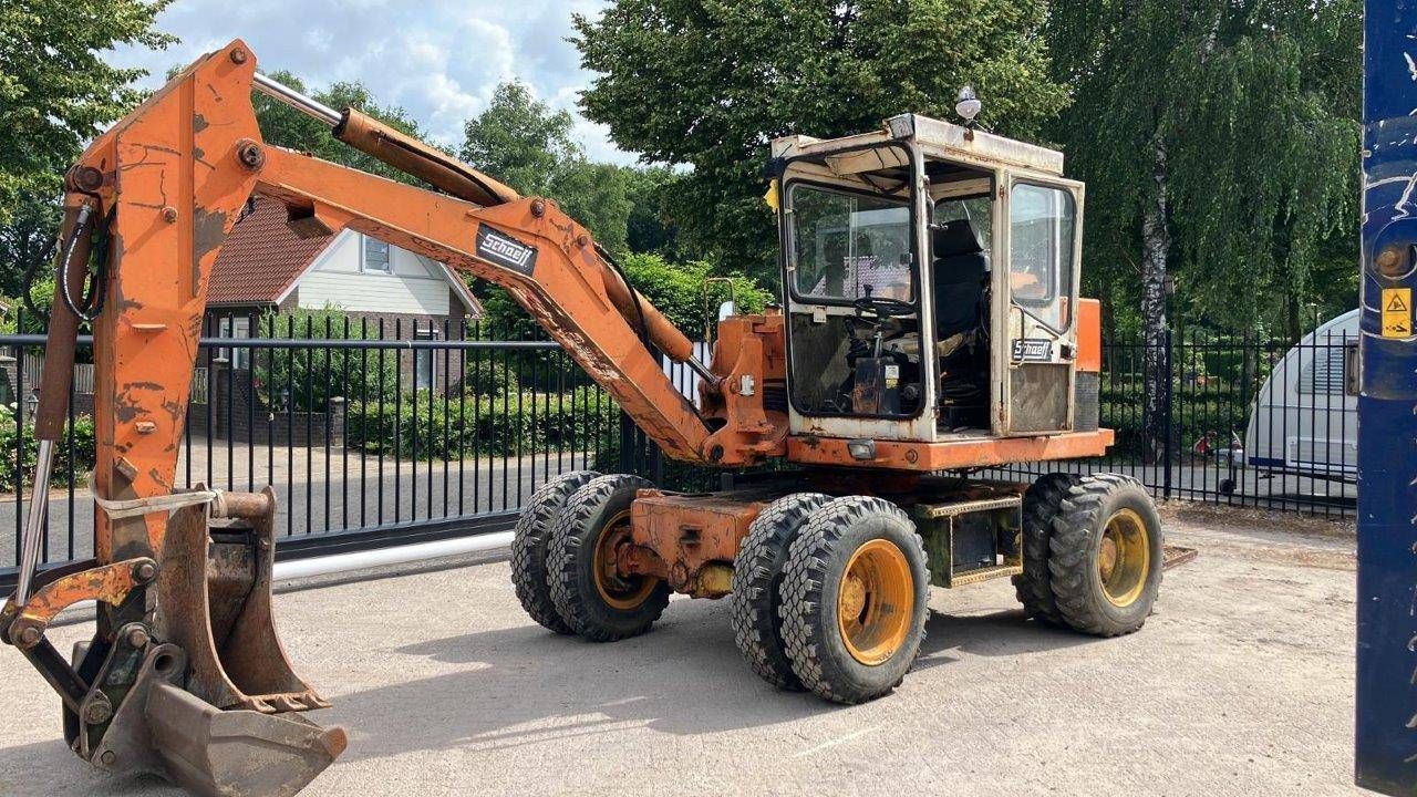 Wheel excavator Schaeff HML30 