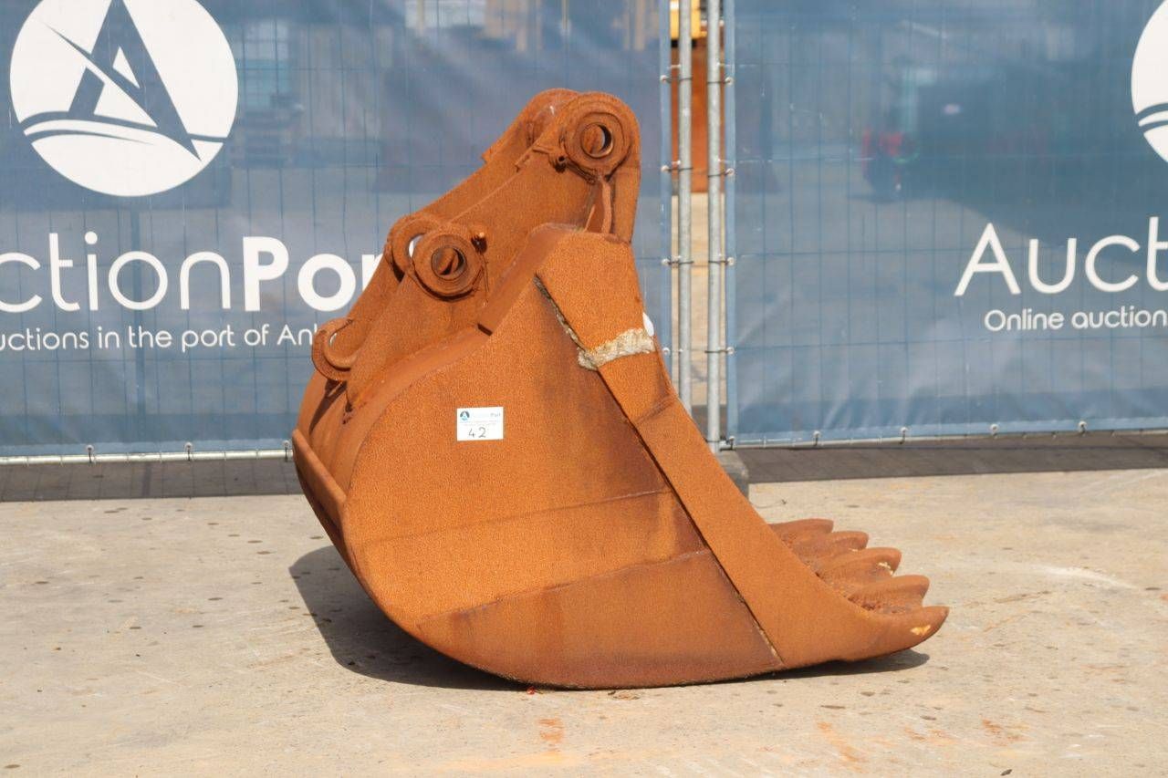 Excavator bucket