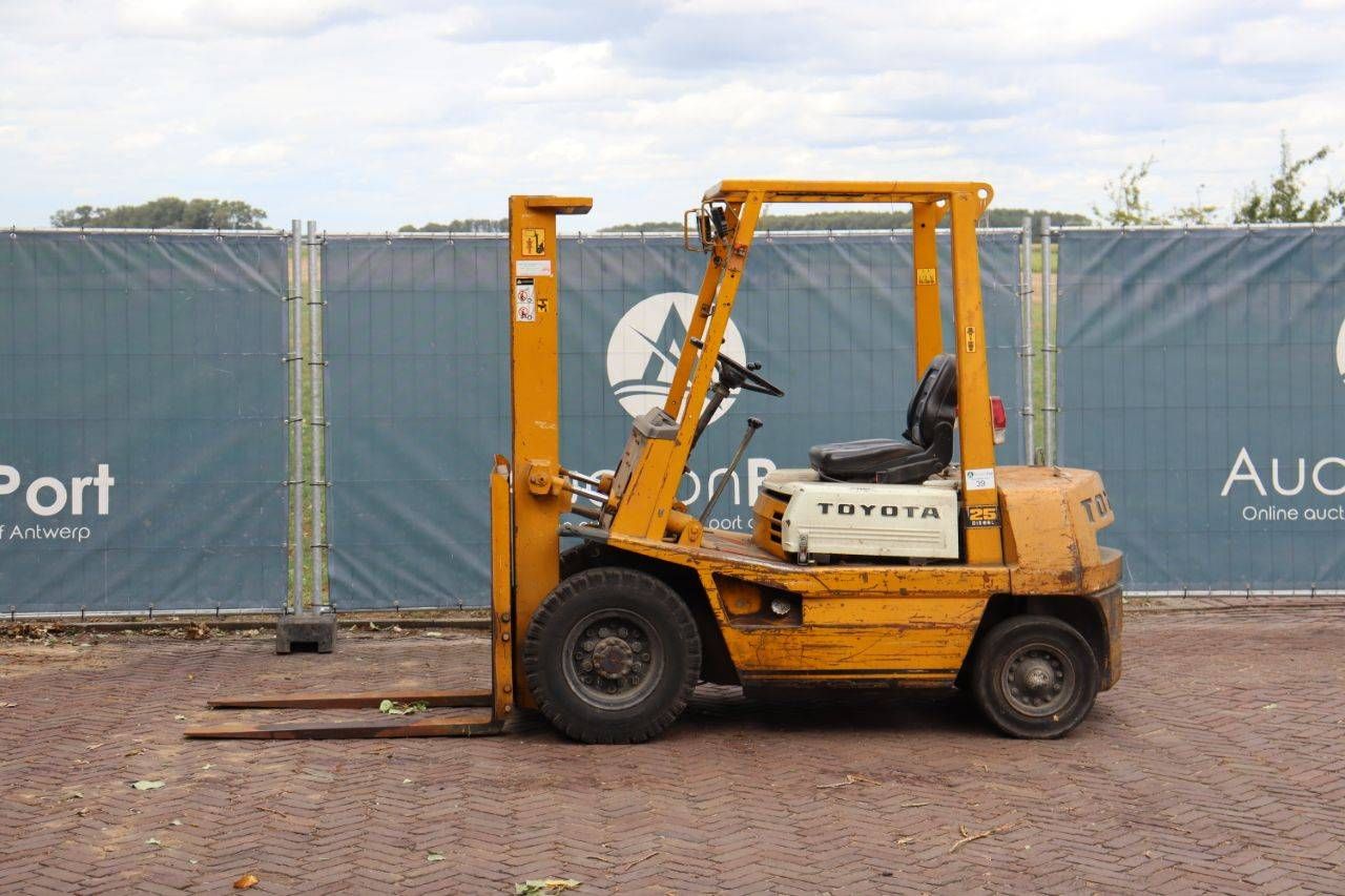 Forklift Toyota 3FD25 Diesel 2500kg 2.5m