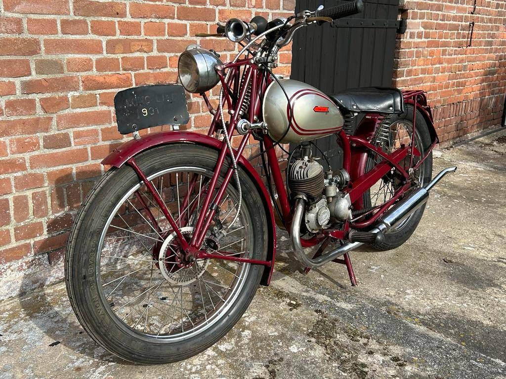 Oldtimer Motorcycle Villiers (Marge)