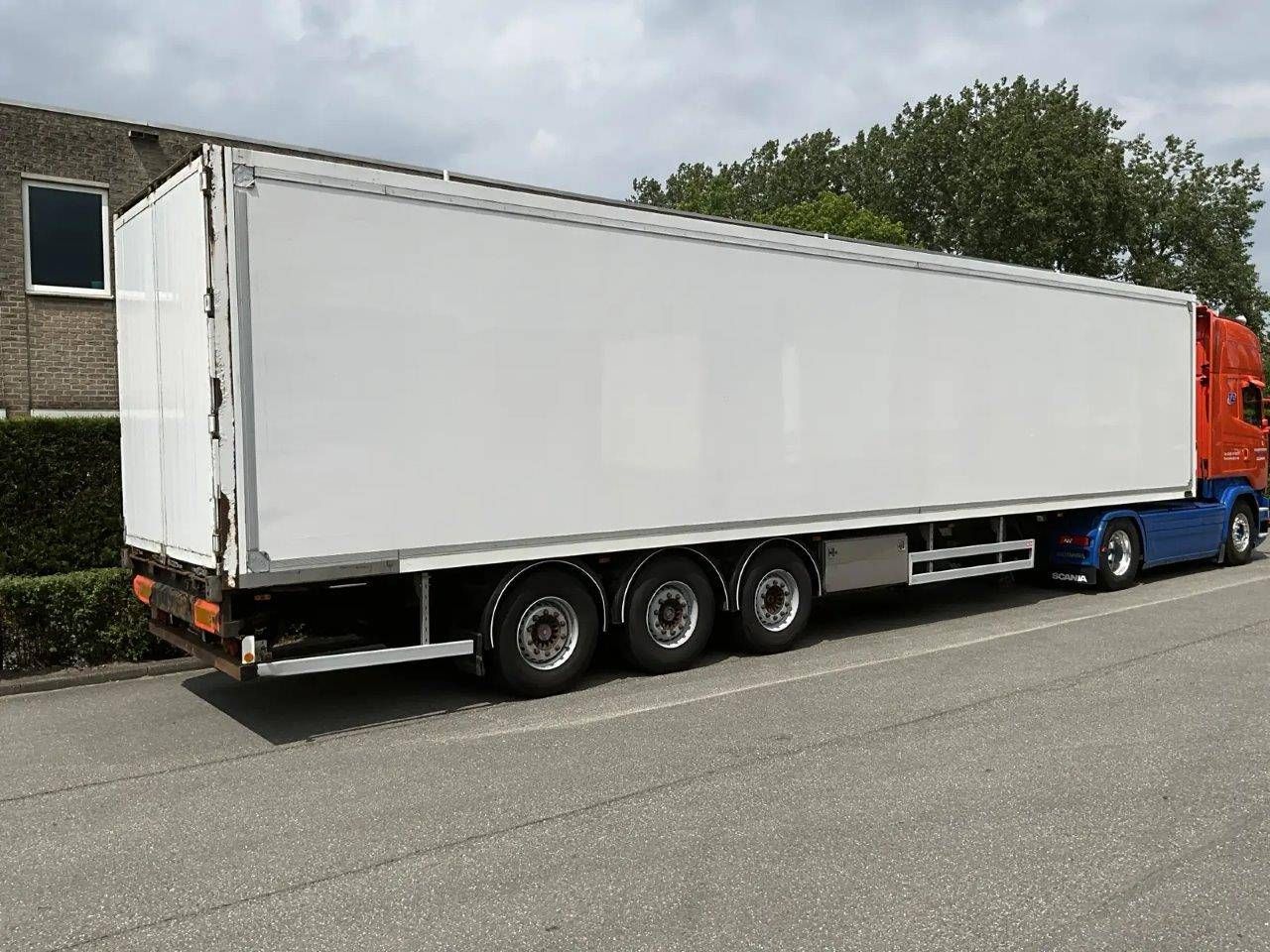 Closed chain conveyor semi-trailer Pacton T3-009 2007