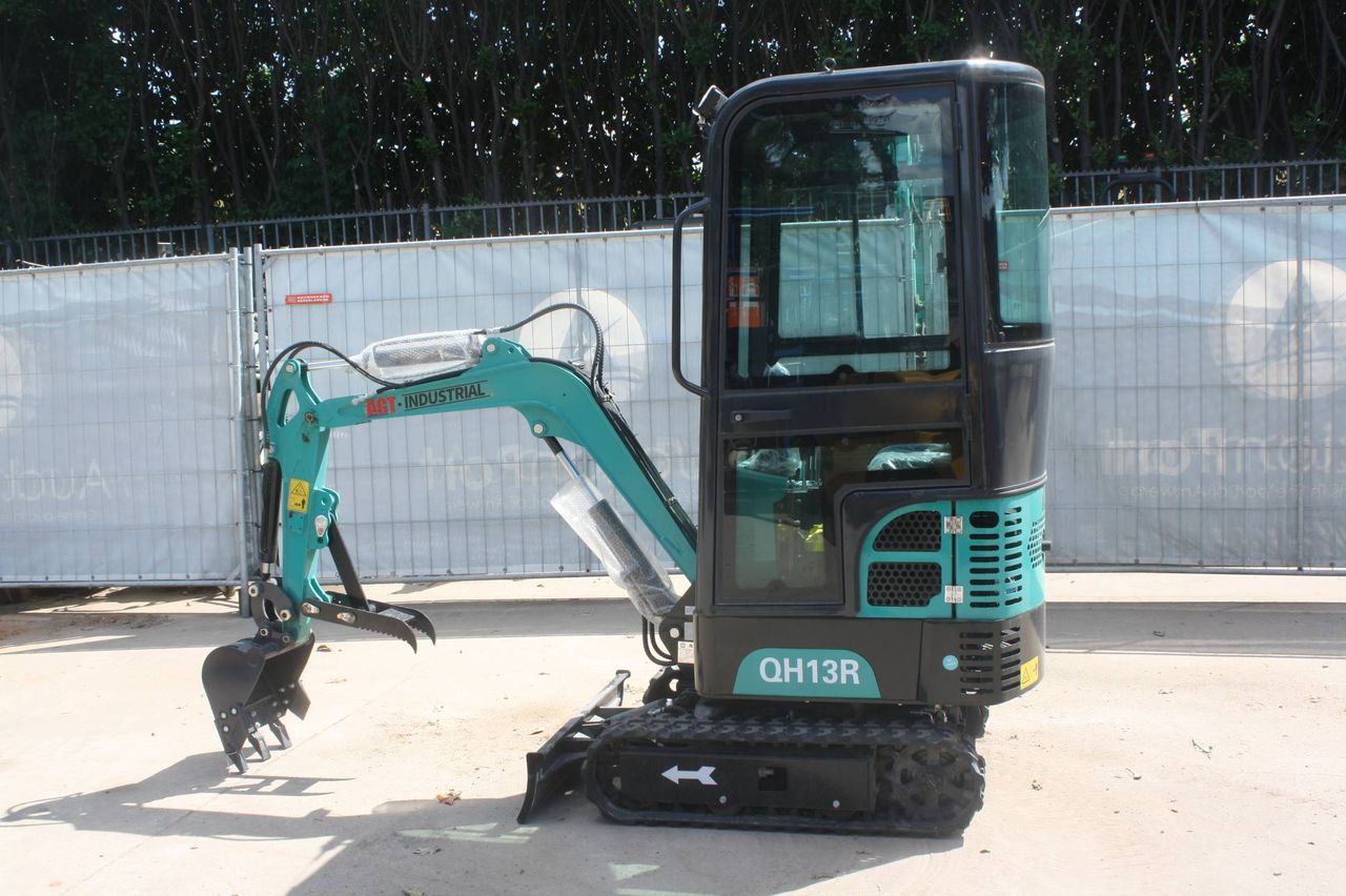 Mini excavator AGT QH13 Petrol Demo 