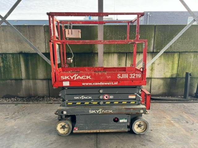 Scissor lift Skyjack SJ3219 Electric 8m