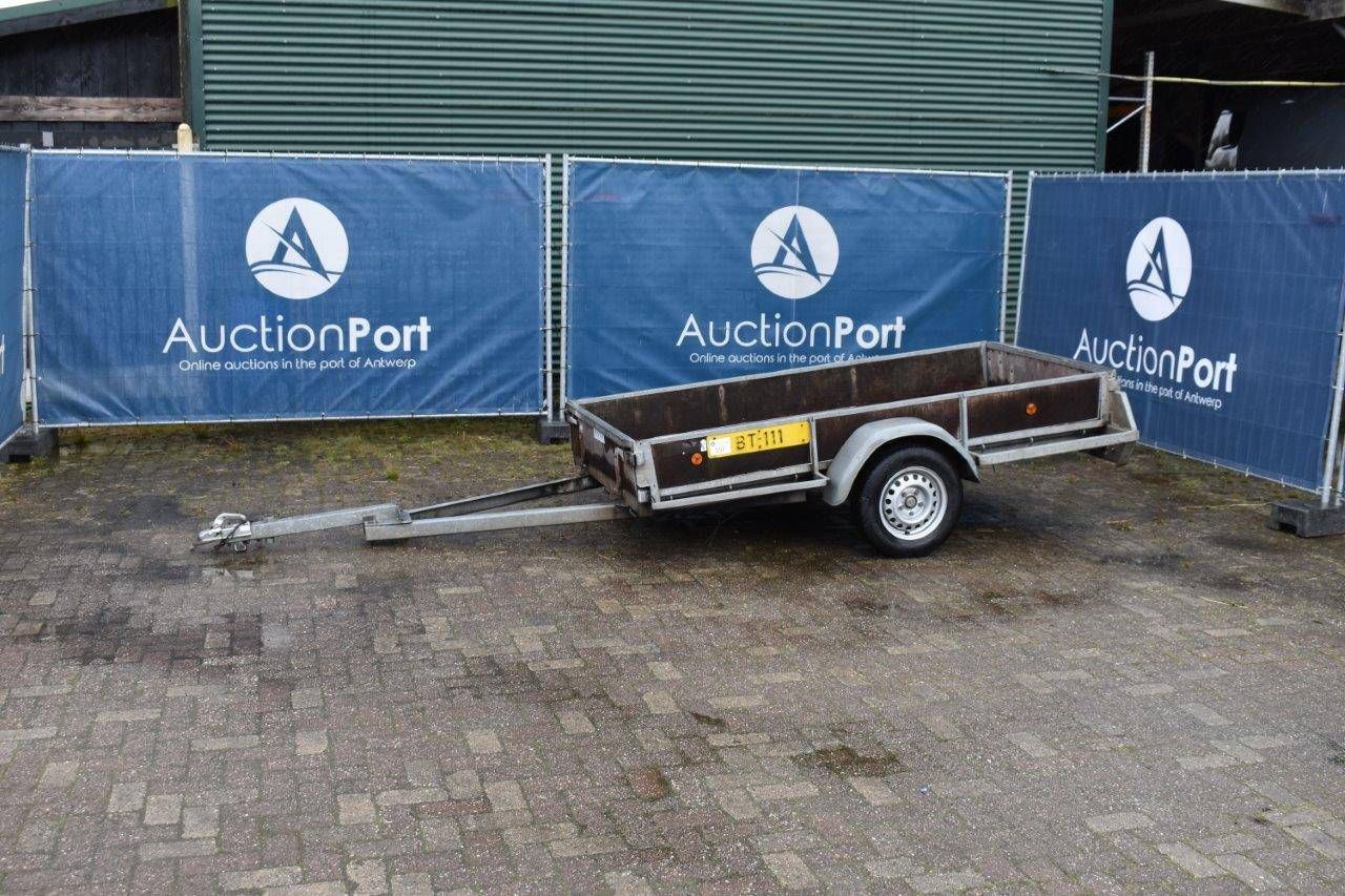 Trailer