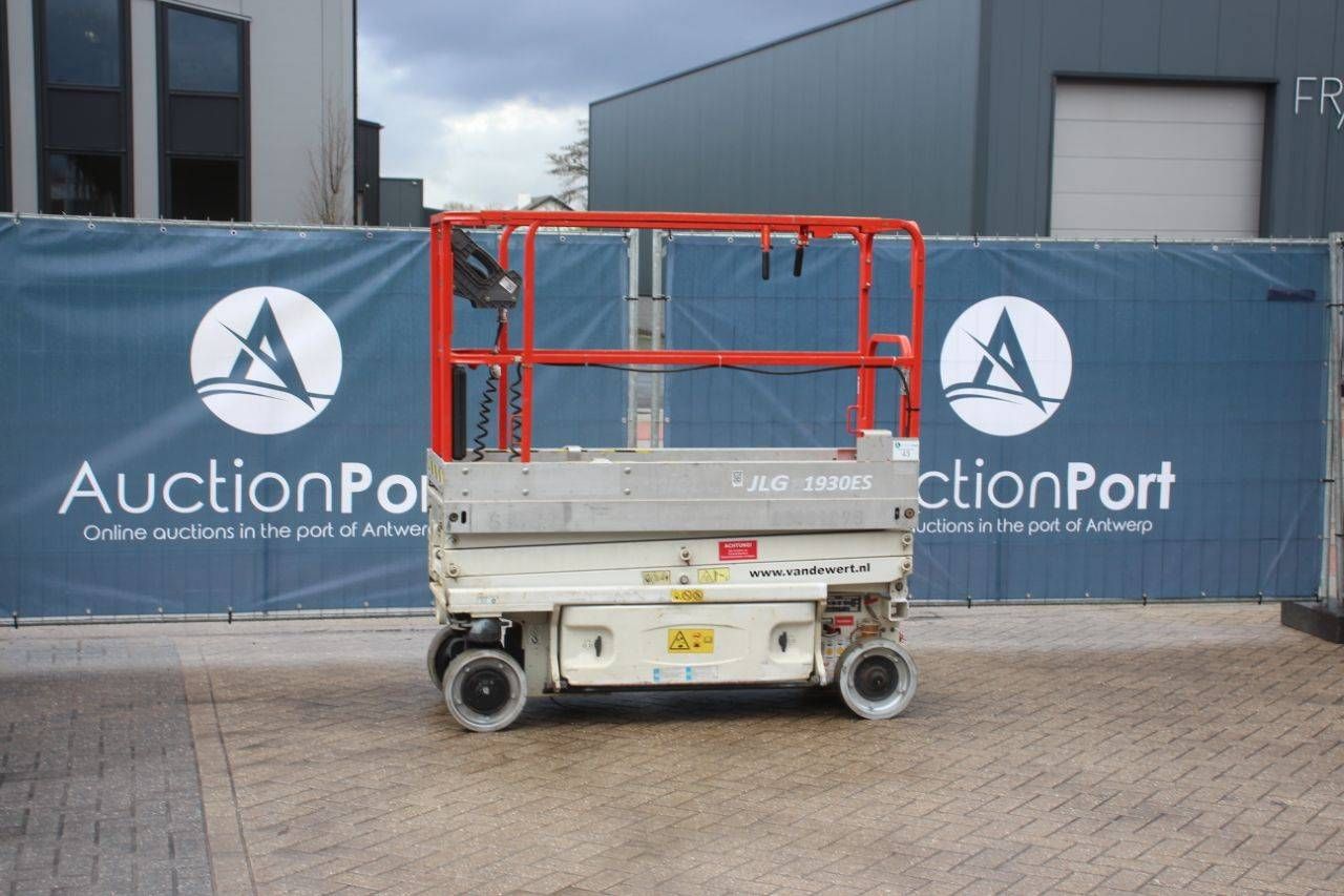 JLG 1930ES Electric Scissor Lift 7.72m 2014