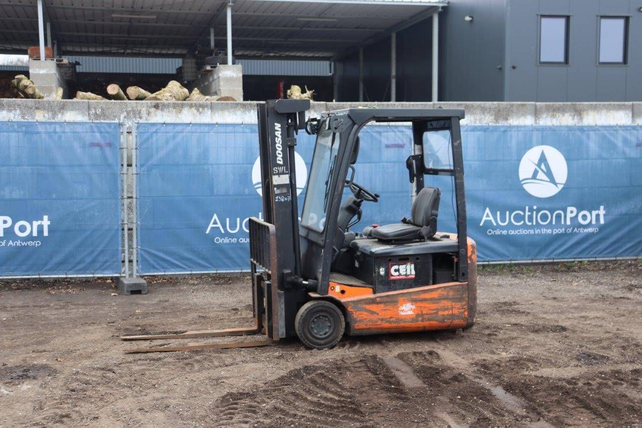 Forklift Linde B15T-5 Electric 1500kg 4.7m 2011