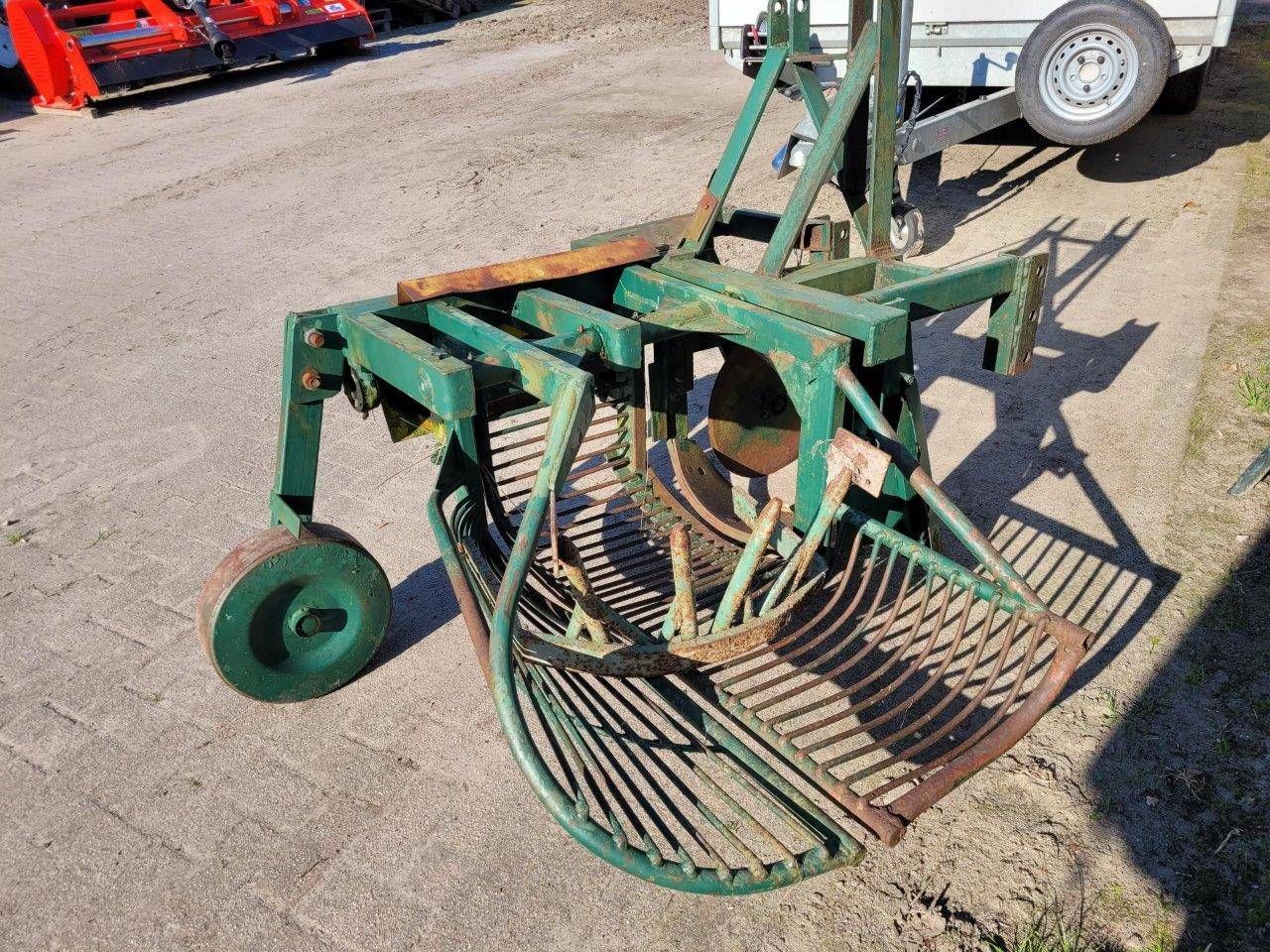 1-row potato harvester