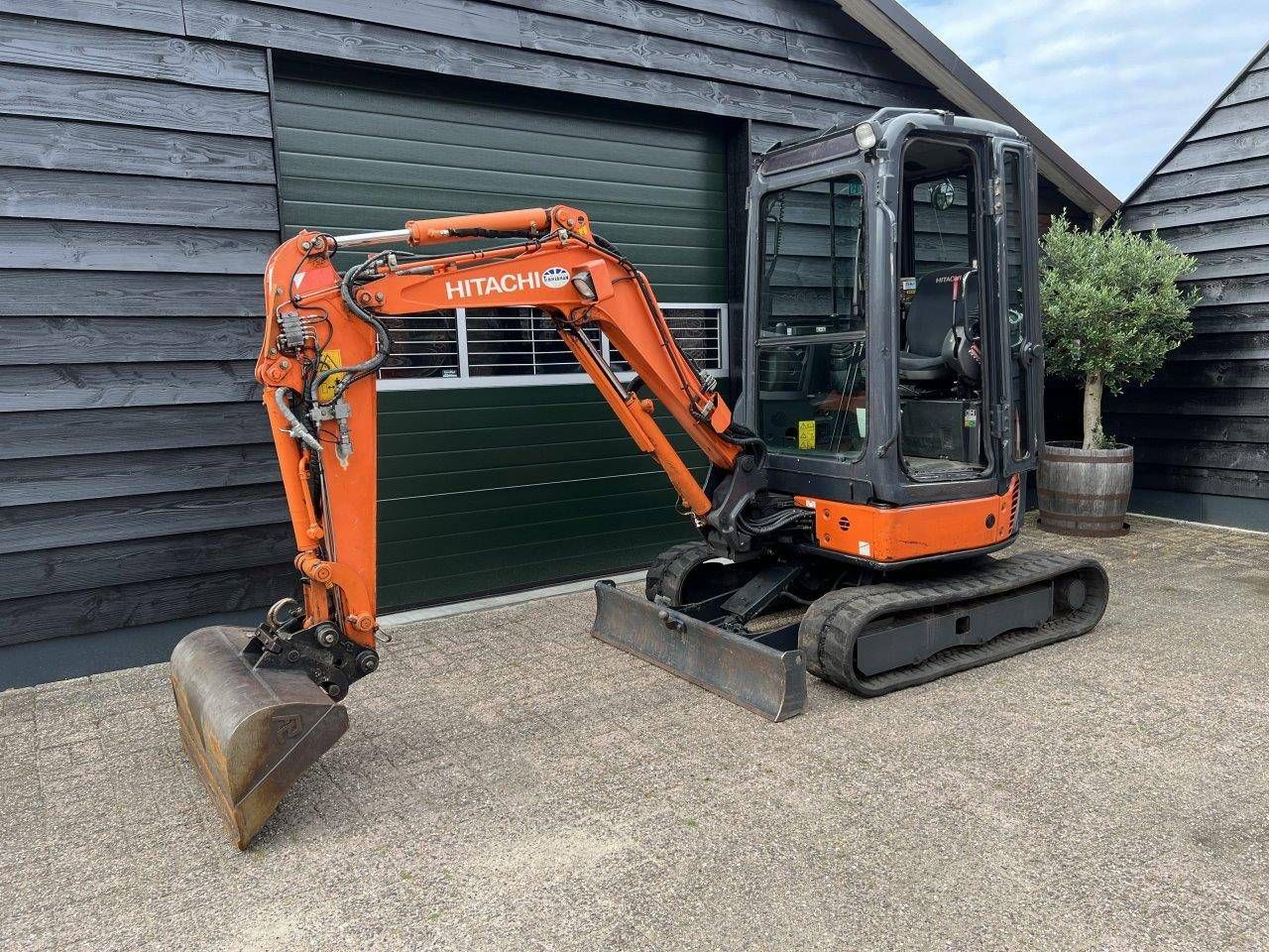 Mini digger Hitachi ZX22U-2CLR Diesel