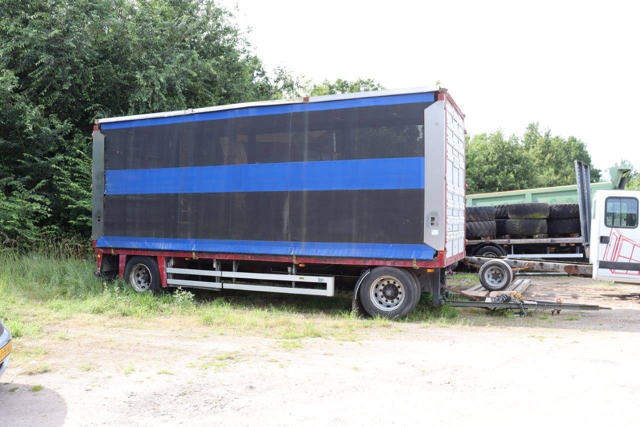 Curtainsider trailer