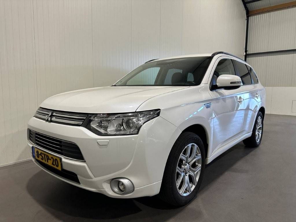 SUV Mitsubishi Outlander PHEV SUV Hybrid (Margin)