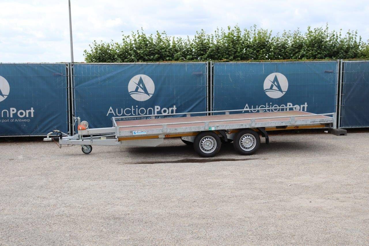 Car transporter trailer Eduard P4 2000kg New