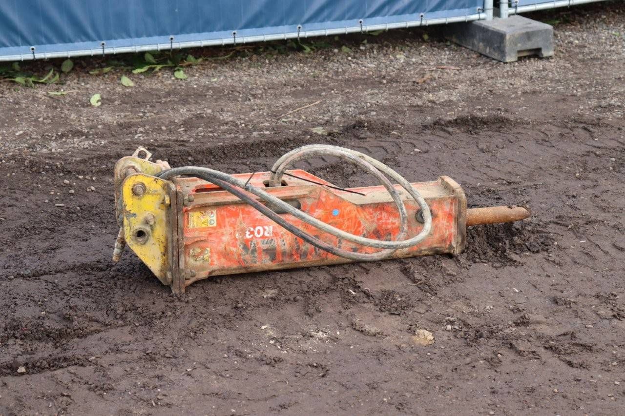Demolition hammer for 3-ton Crane