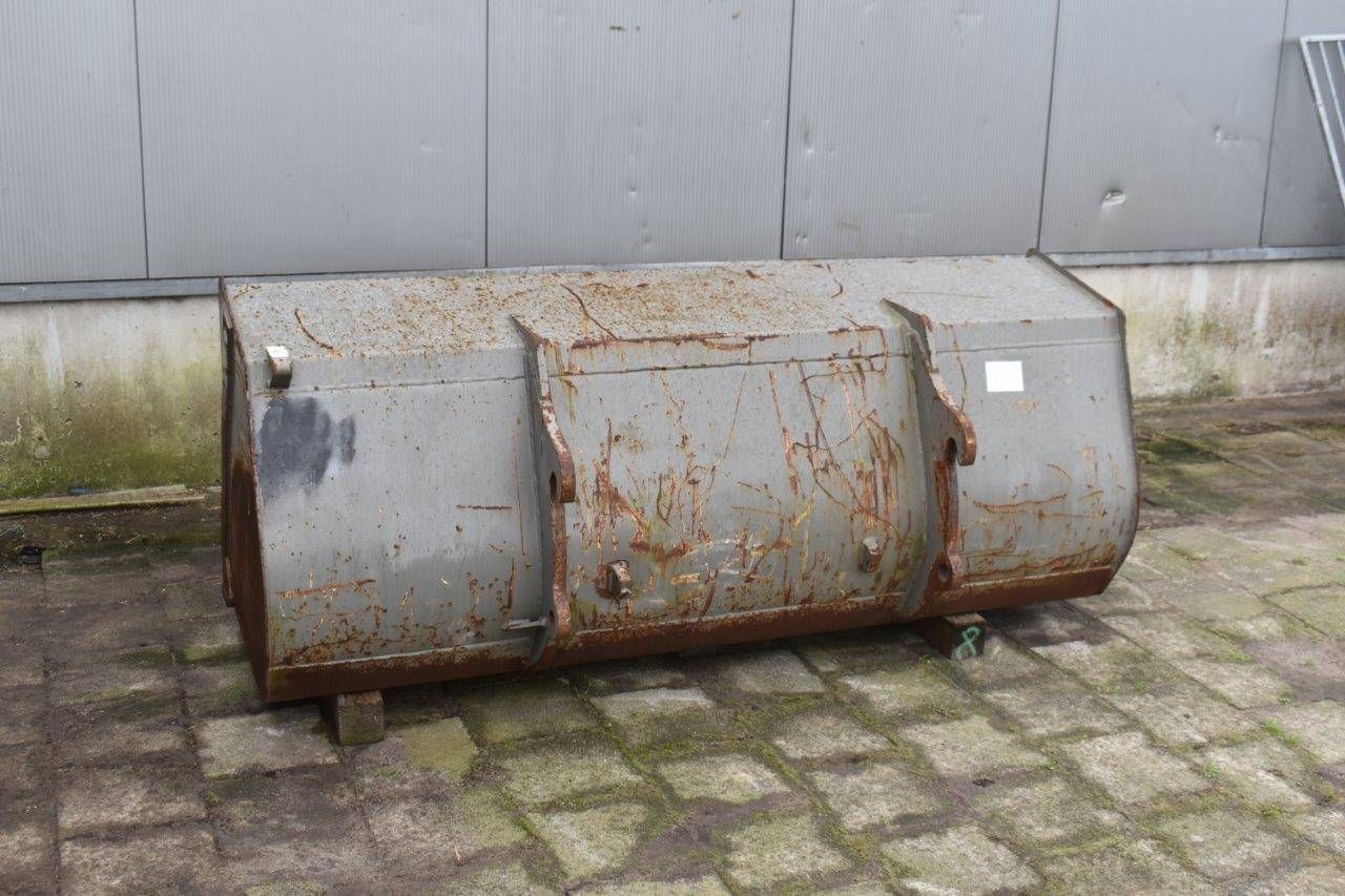 Shovel bucket Atlas