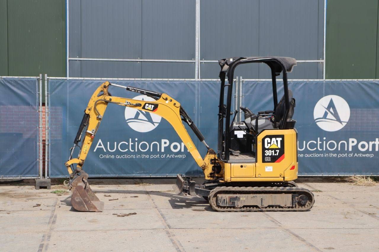Mini excavator Caterpillar 301.7CR Diesel 16kW 2019