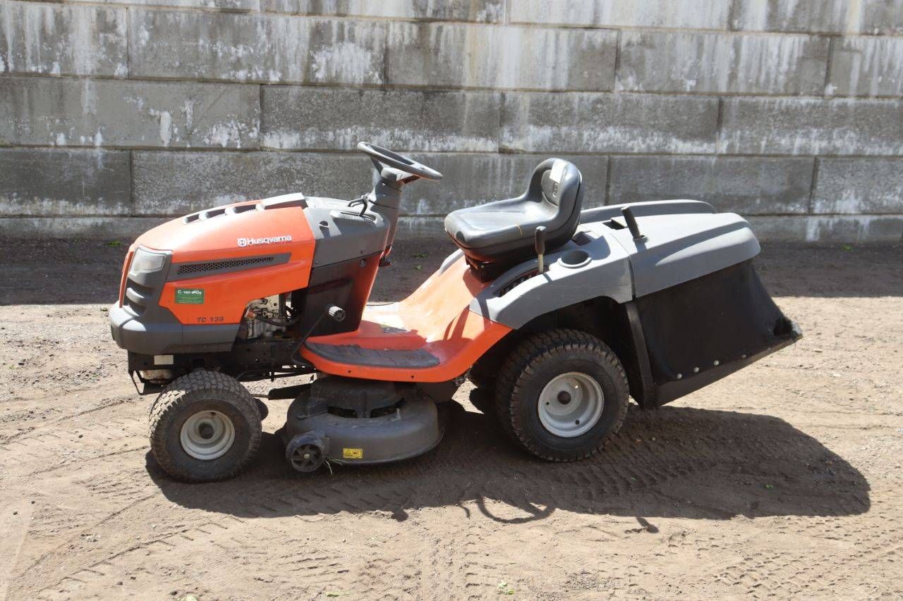 Husqvarna TC 138 Petrol Ride-on Mower 2016