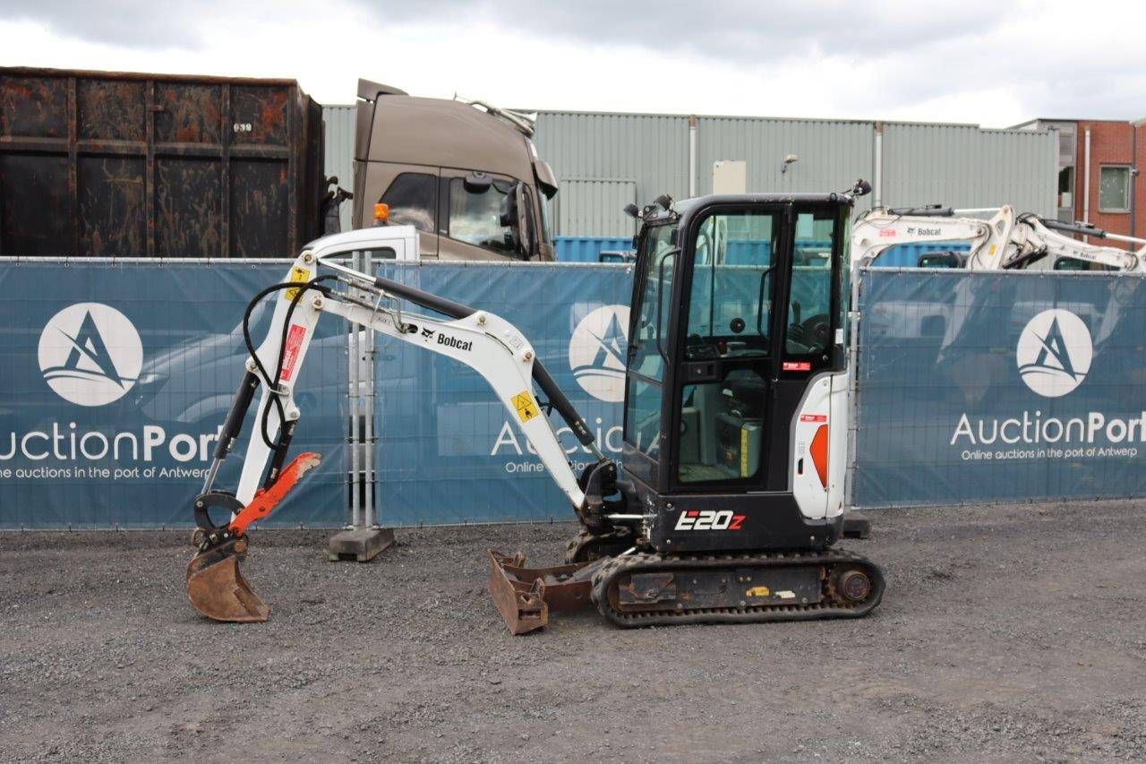 Mini digger Bobcat E20Z Diesel 2020