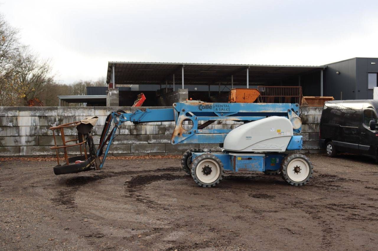 Nifty HR21 DE 2WD Diesel 20.8m Articulated Boom Lift 2013