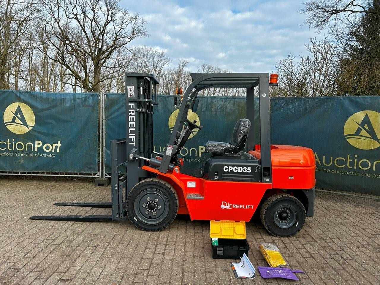 Forklift Freelift CPCD35 Diesel 3500kg 3m New
