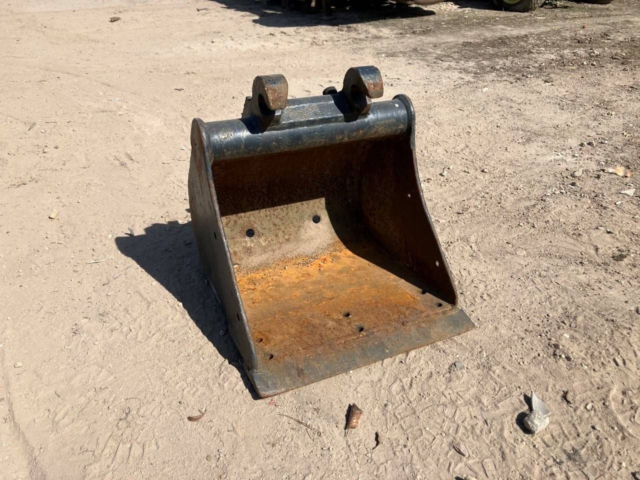 Excavator bucket