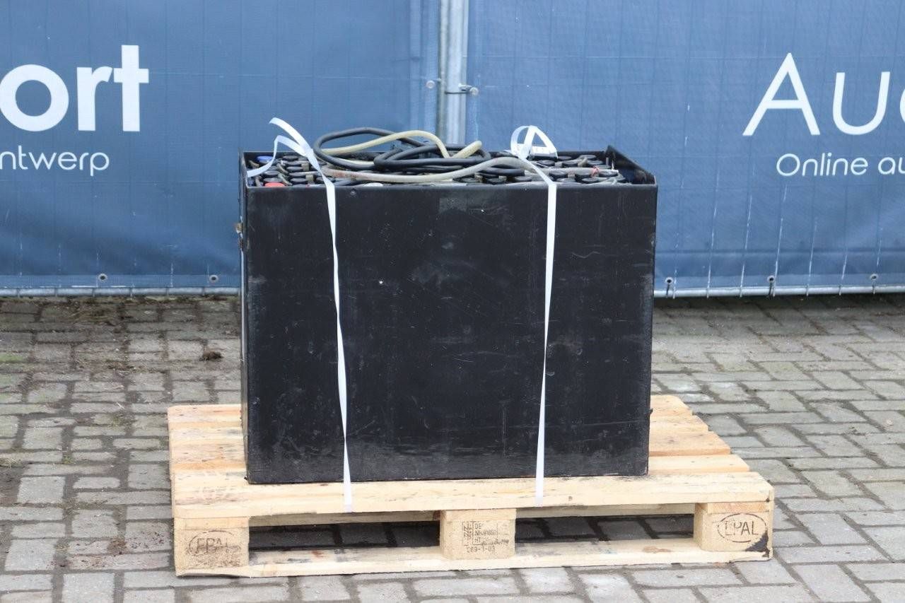 Battery Hawker 4 PZQ 552 2018