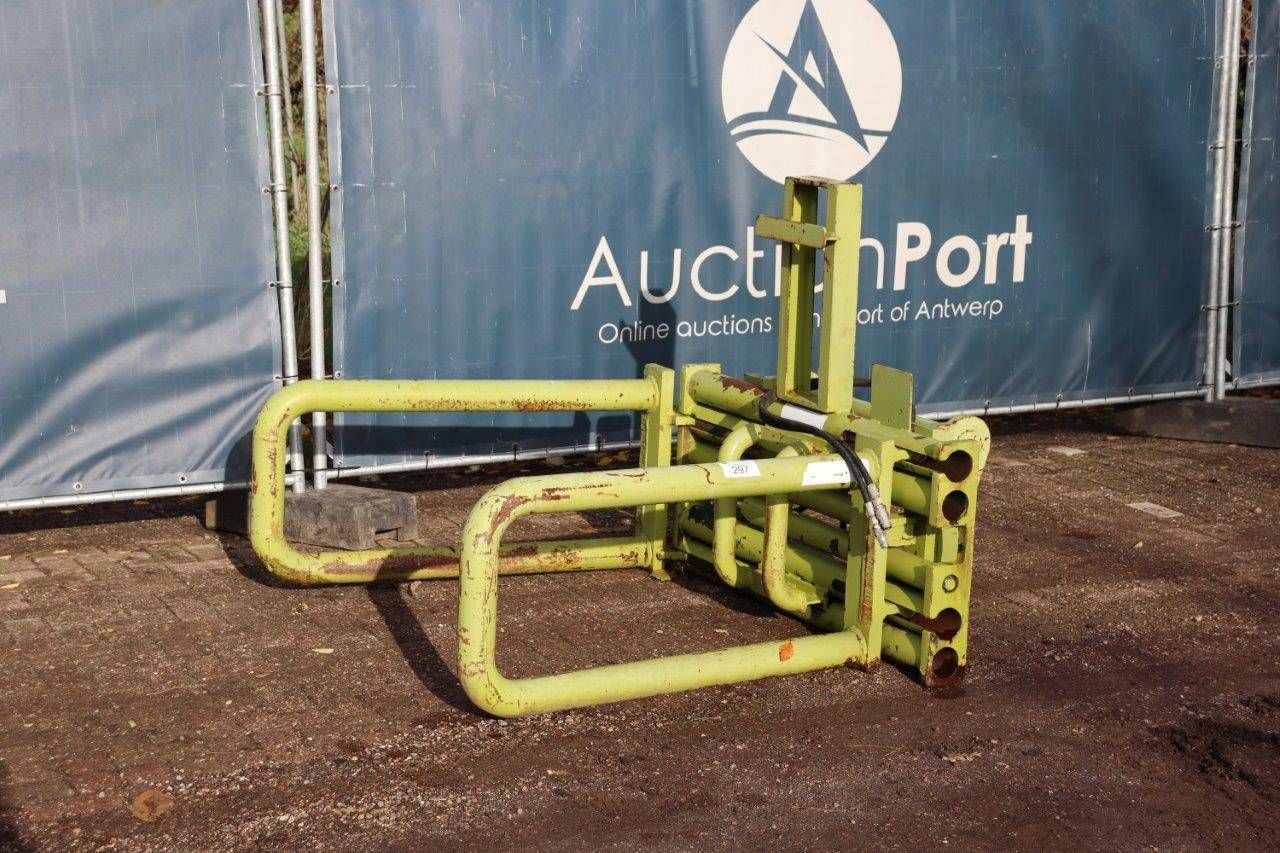 Bale clamp