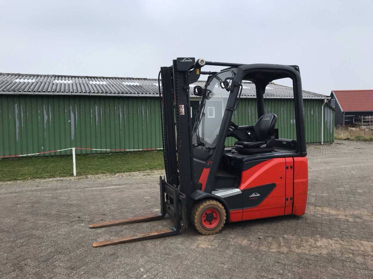 Forklift Linde E16H-02 Electric 1600kg 4.95m 2016