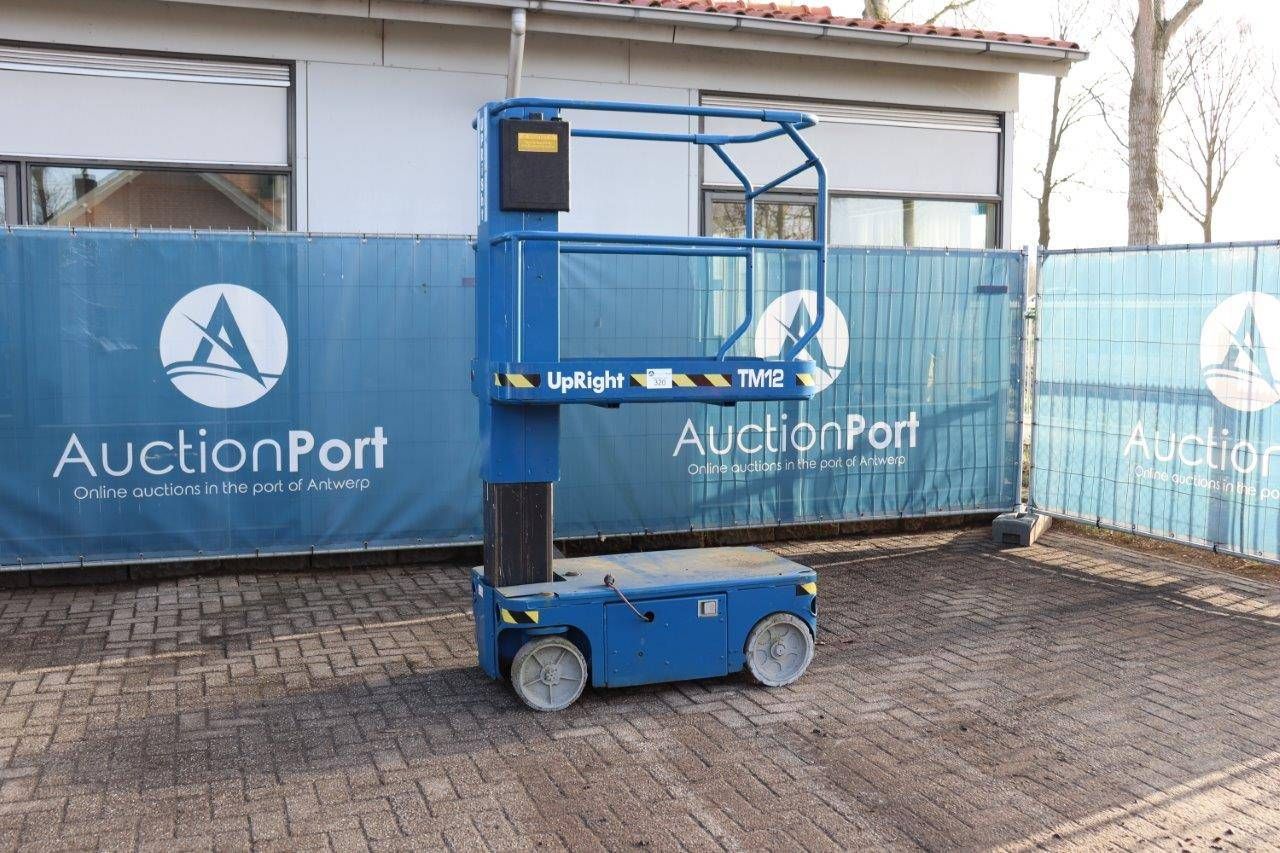 Mast lift Upright TM12 Electric 5.84m