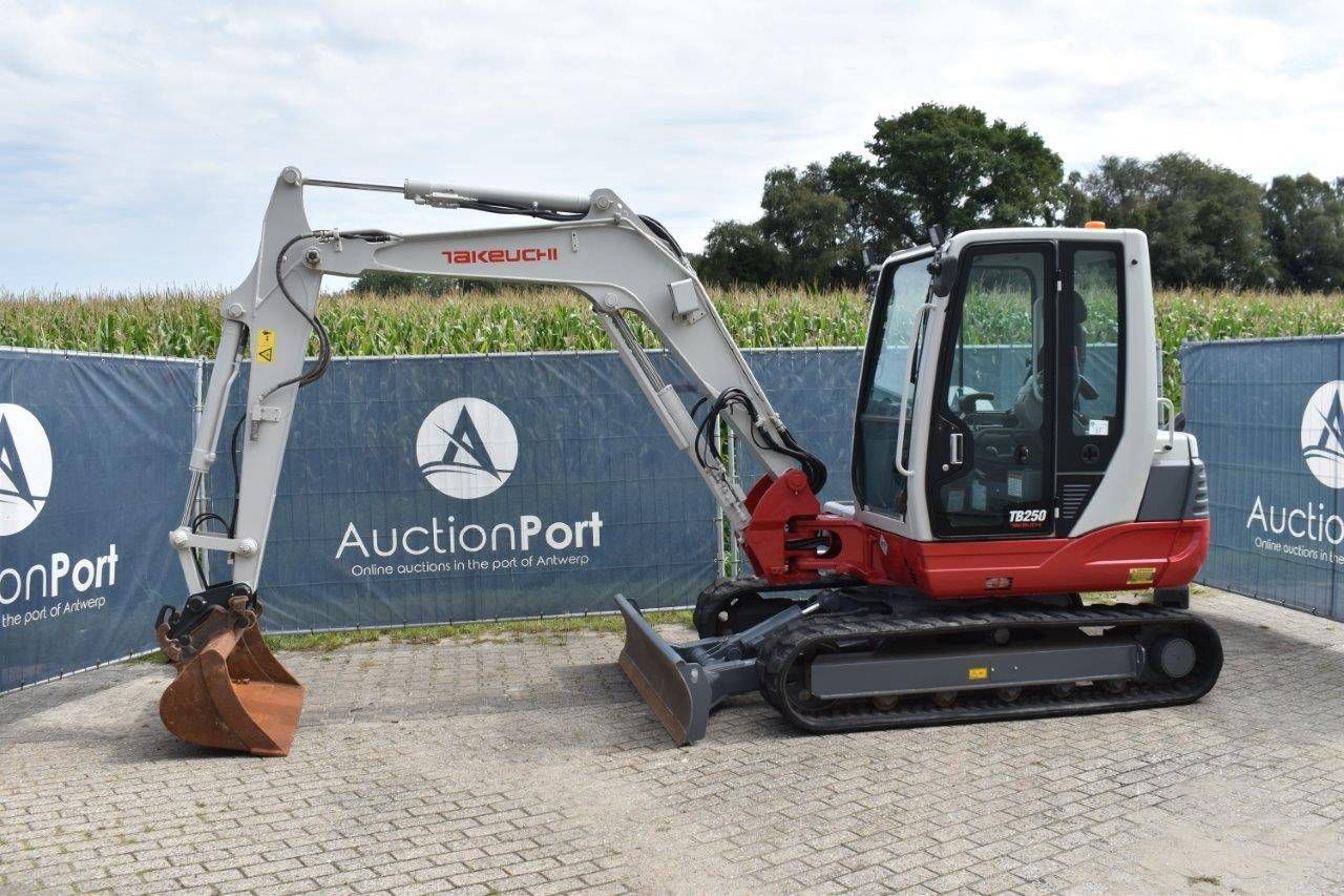 Crawler excavator Takeuchi Diesel