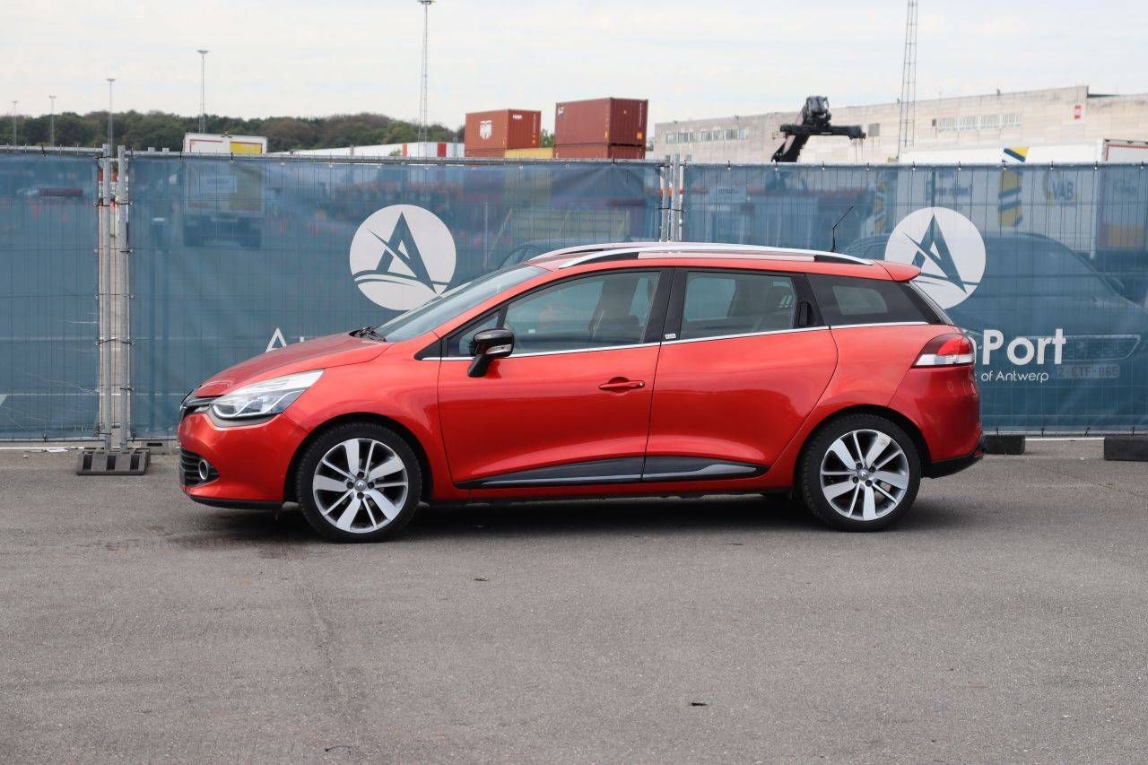 Passenger car Renault Clio Petrol 90hp 2014 (Margin)