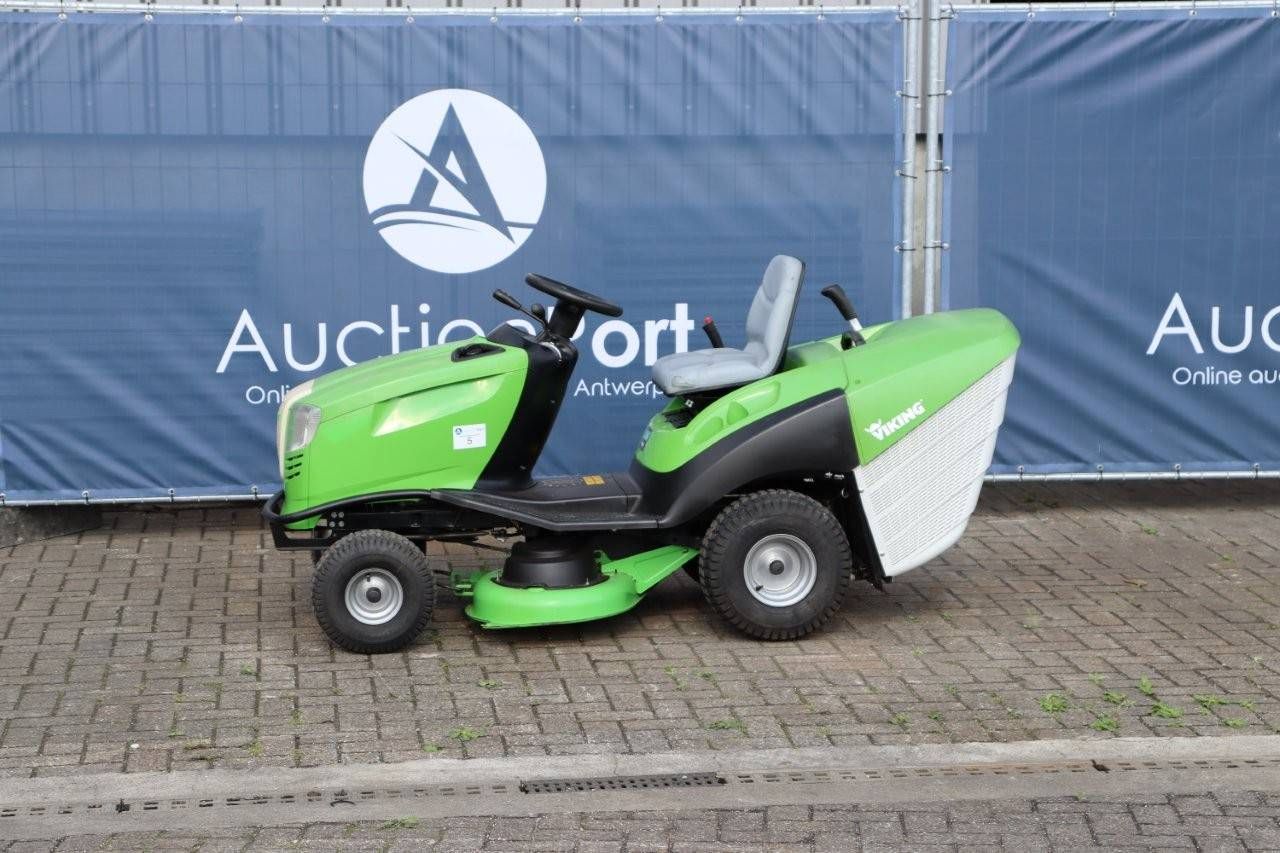 Viking T5 Petrol Riding Mower