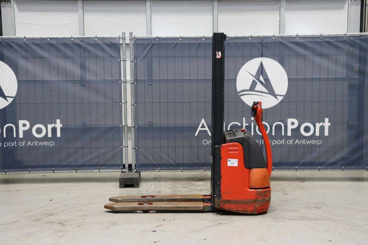 Empilhadeira elétrica Fenwick L12, 1200 kg, 4,2 m