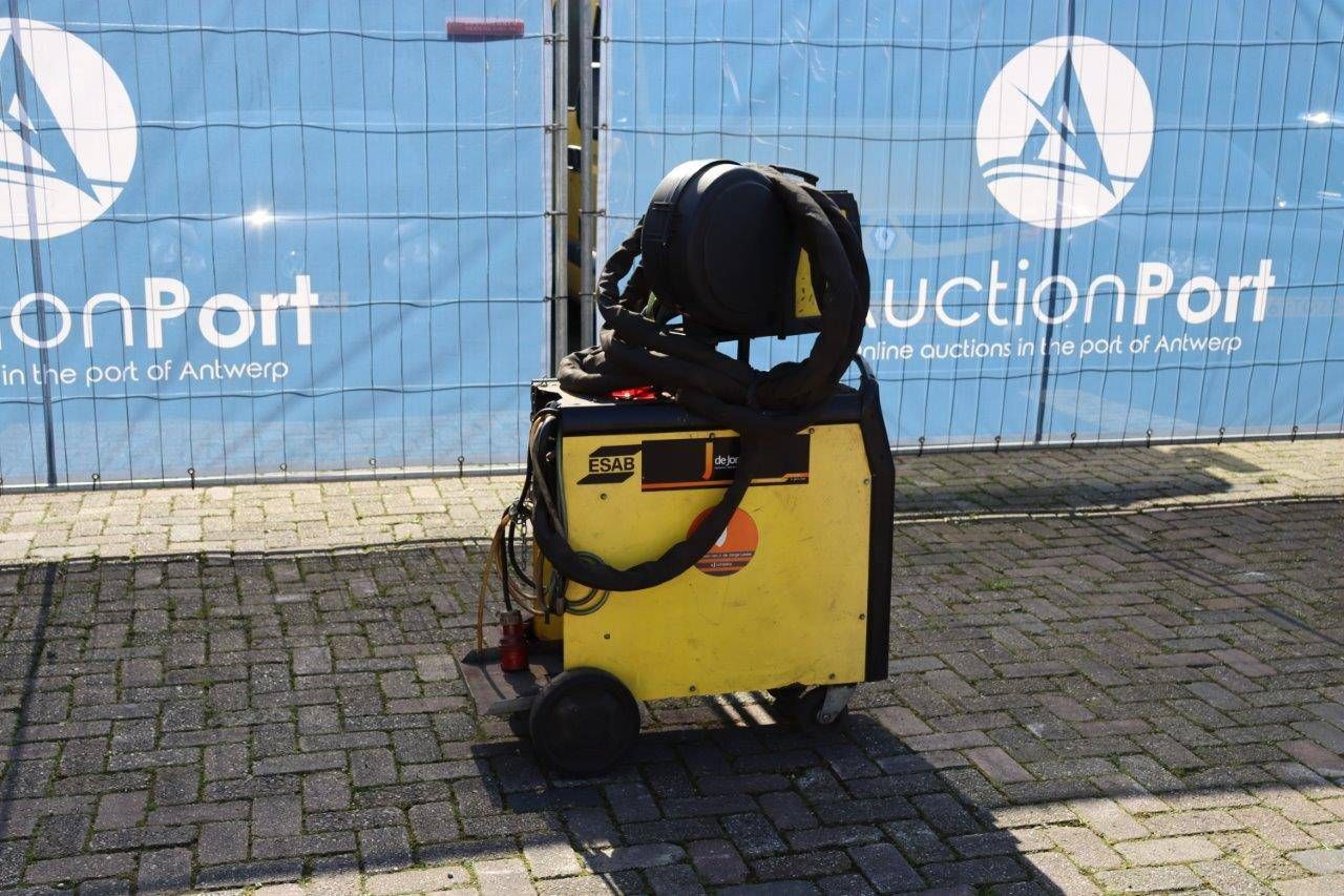 Welding machine Esab Mig410w