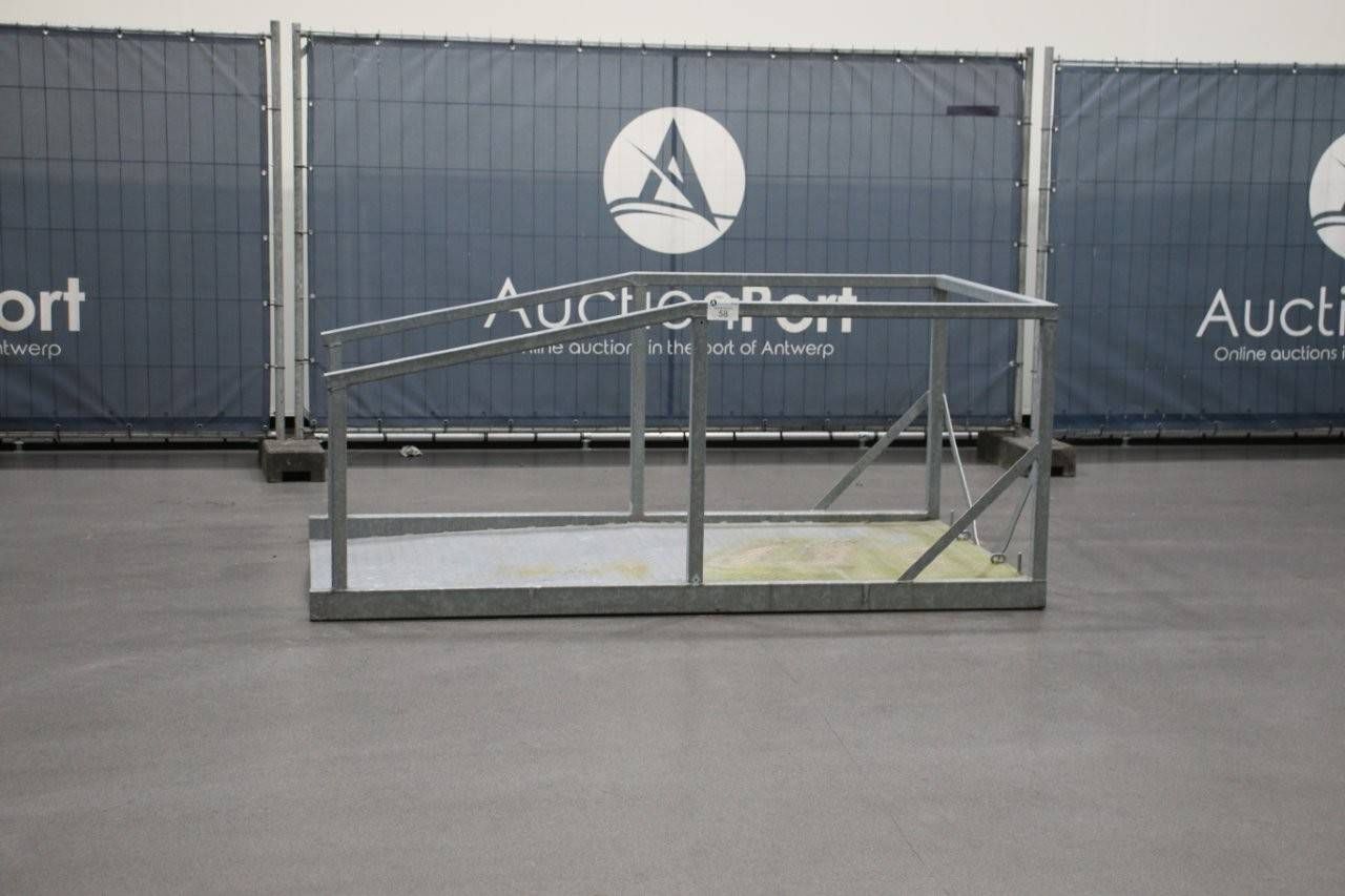 Loading platform