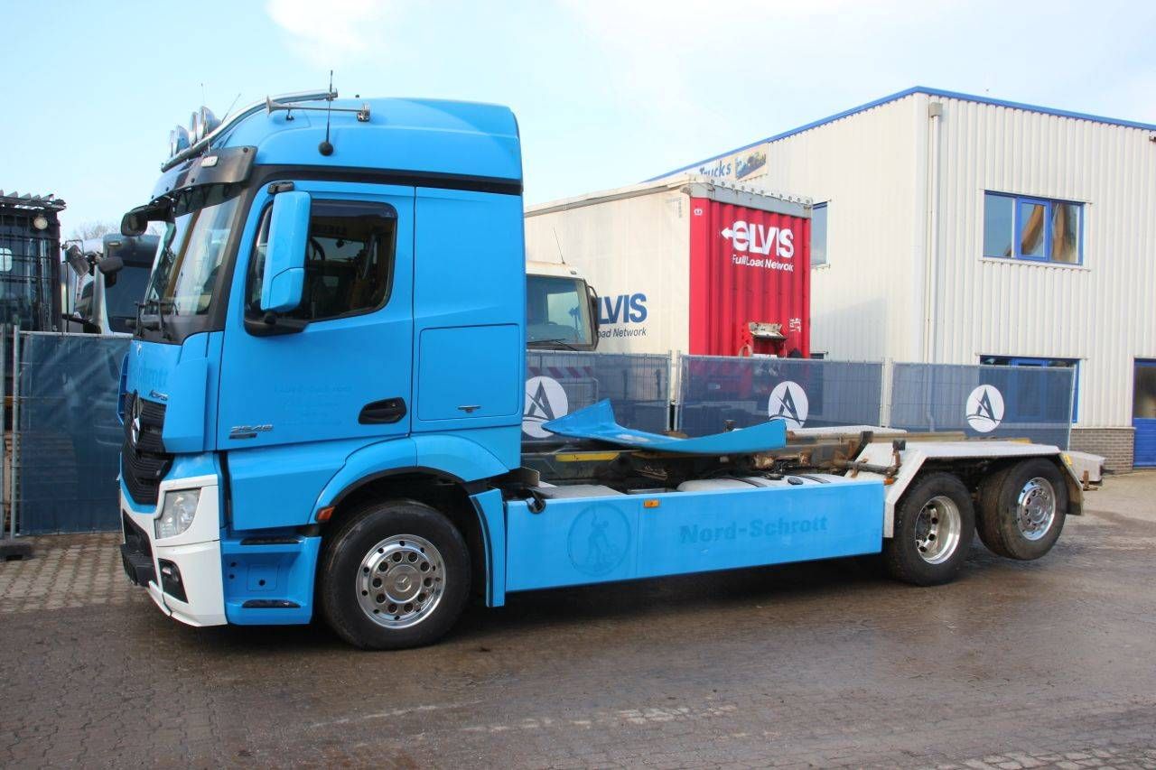 Chassis Cab Truck Mercedes-Benz Actros 2548 Diesel 2012