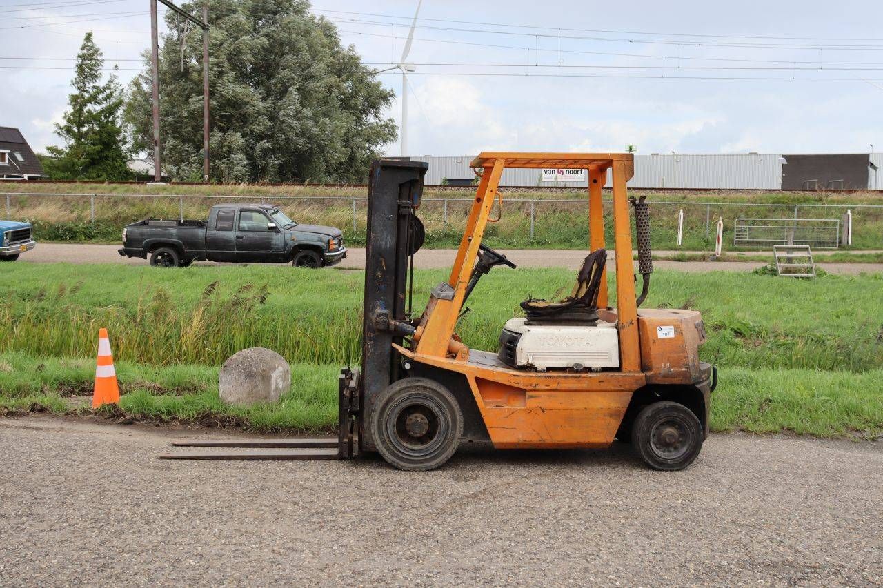 Forklift Toyota 02-4FD20 Diesel 1600kg 4.3m 1986