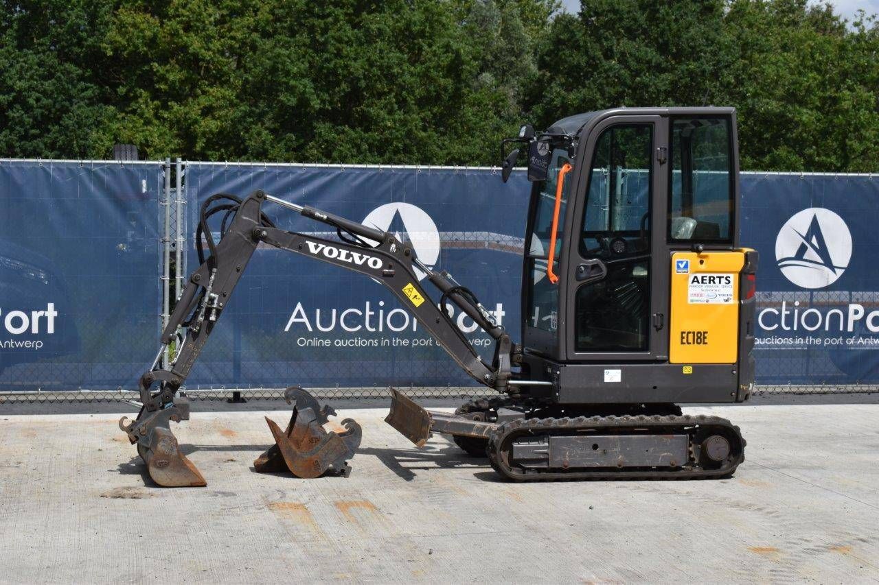 Excavadora de cadenas Volvo EC18E Diésel