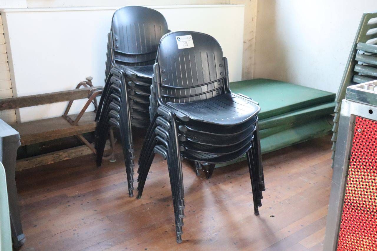 Batch of 12 stacking chairs