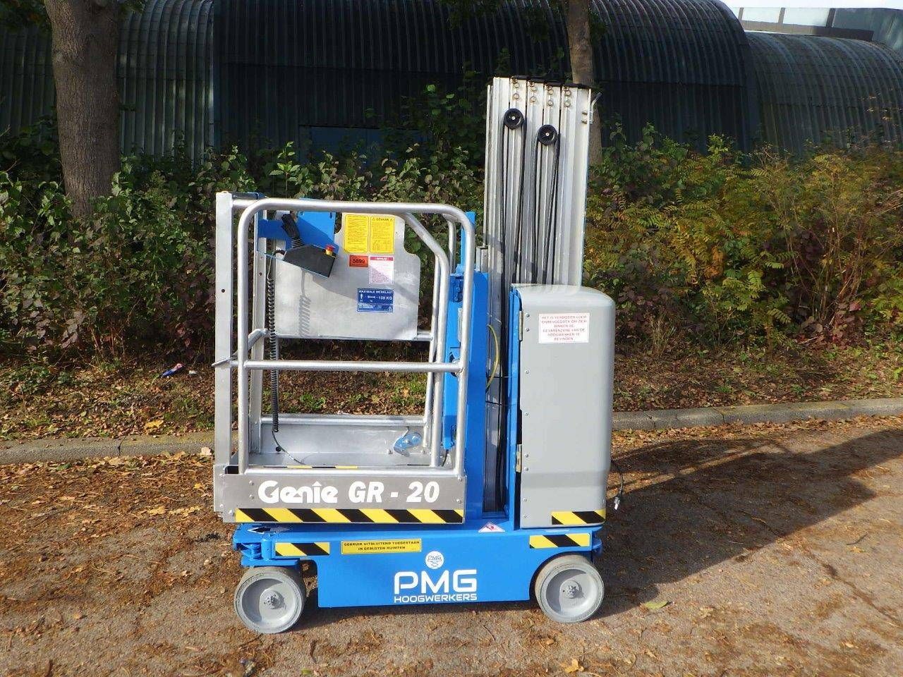 Mast lift Genie GR-20 Electric 8.02m 2016