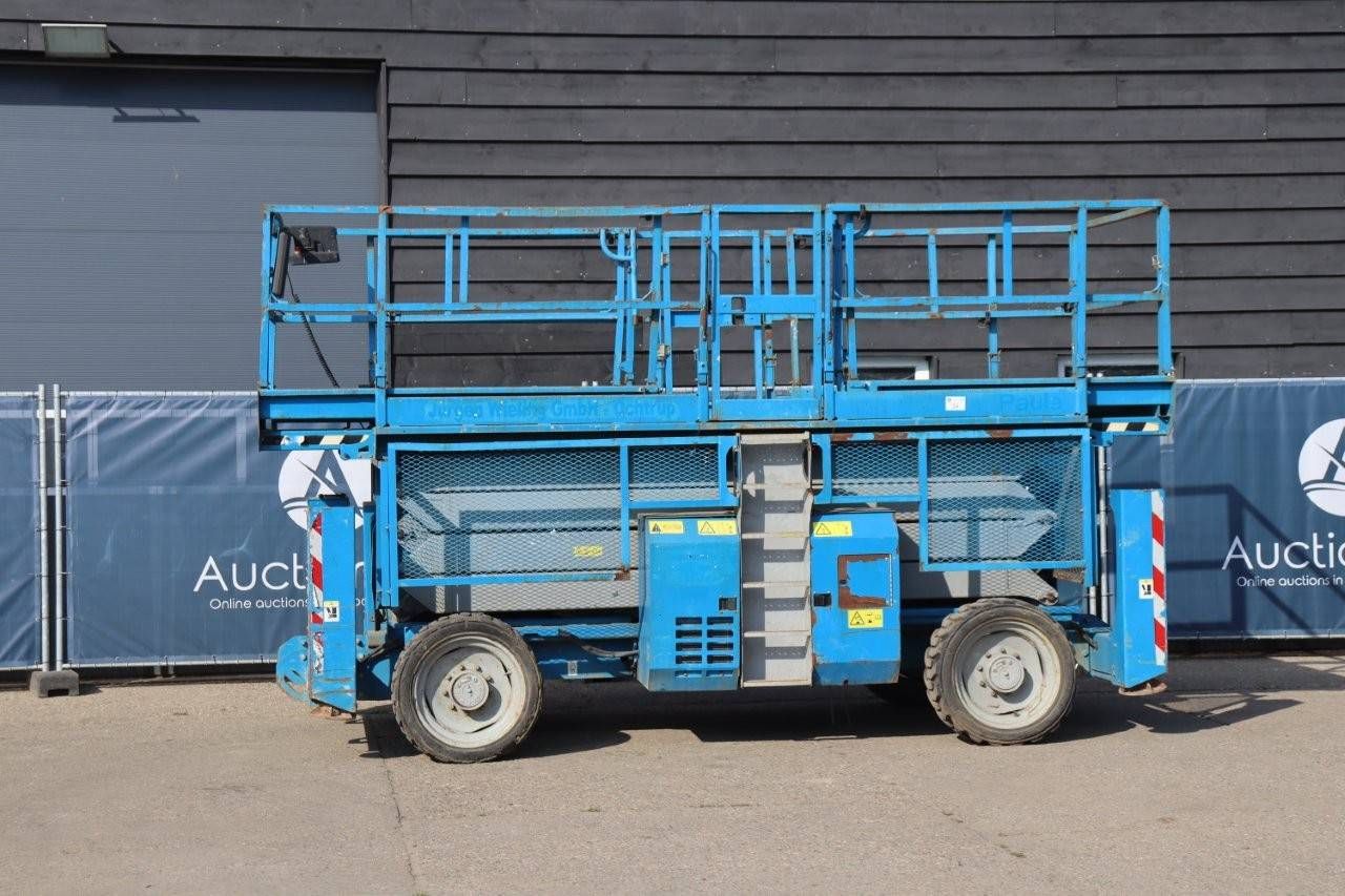 Scissor lift Genie GS-4390 15.11m 2007