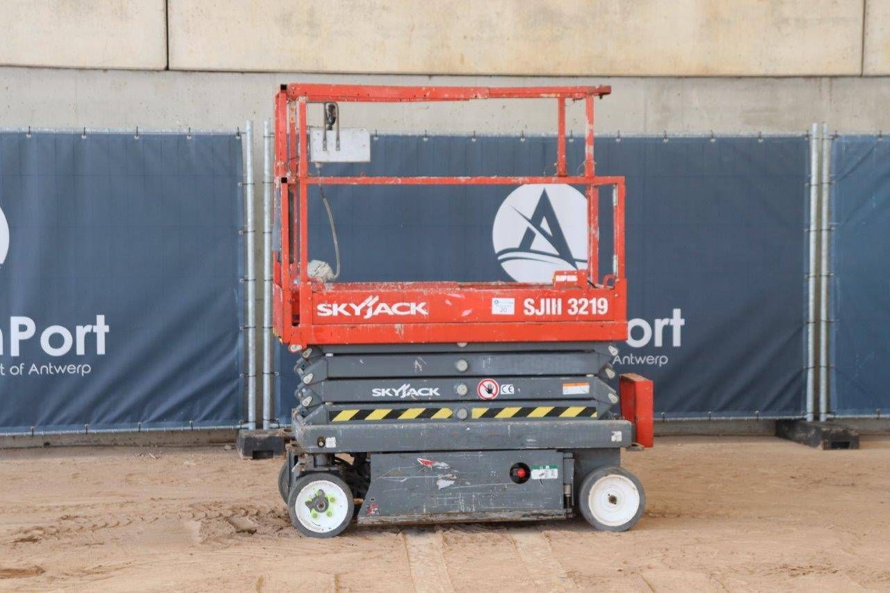 Schaarhoogwerker SkyJack SJ3219 Diesel 227kg 7.47m 2015