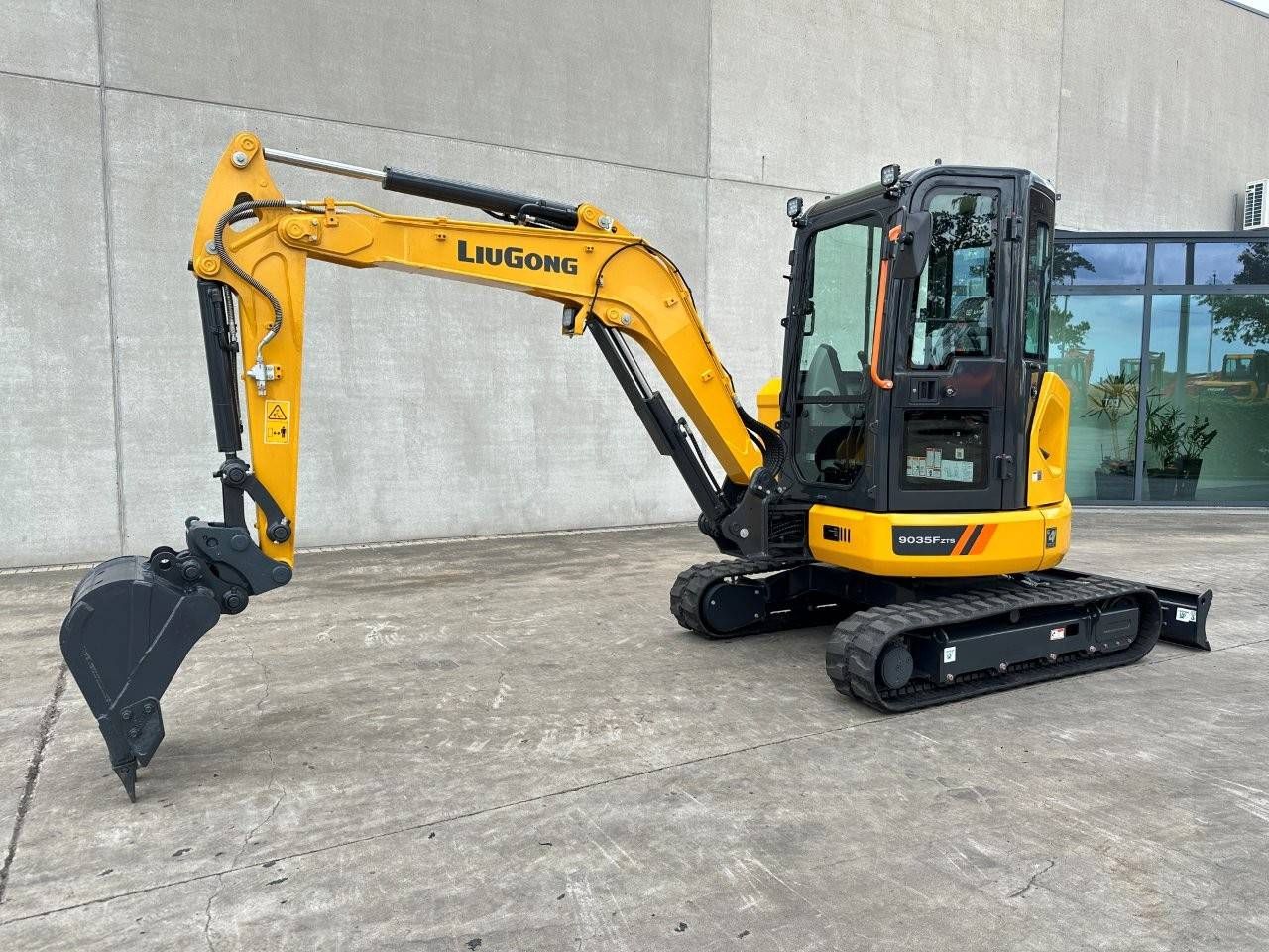 LiuGong 9035 FZTS Diesel Crawler Excavator 2026 New