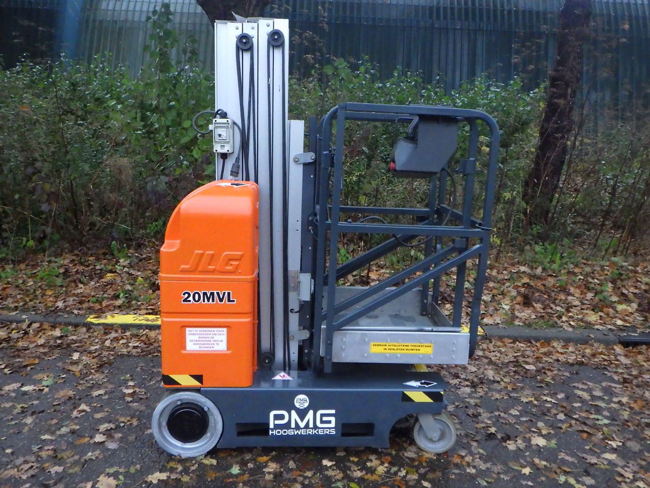Mast lift JLG 20MVL Electric 7.98m 2014