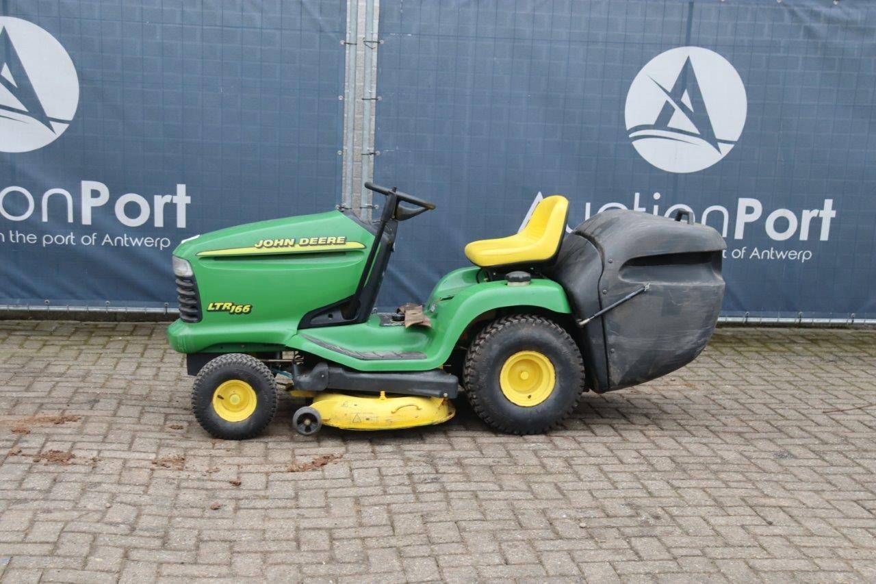 John Deere LTR166 Petrol Riding Mower