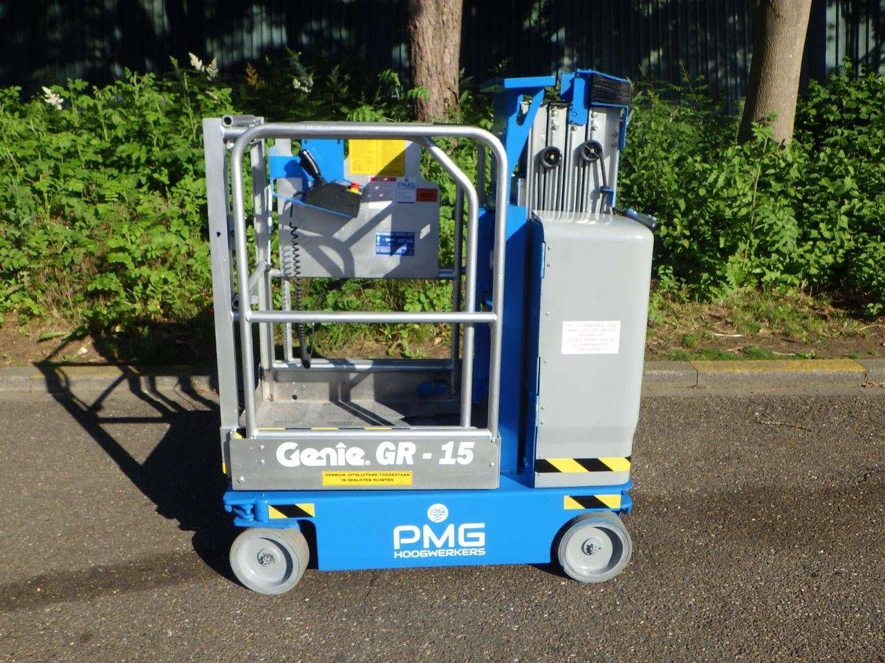 Mast lift Genie GR-15 Electric 6.50m 2014